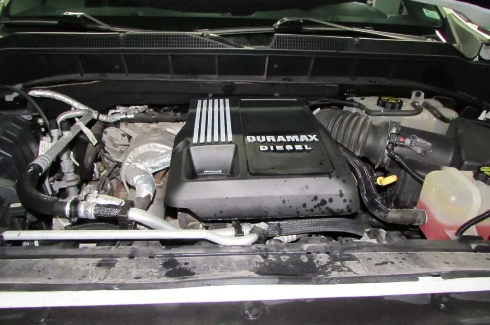 2020 /Gideon/Very Dark Atmosphere Cl Chevrolet Silverado 1500 LT (3GCUYDETXLG) with an Other engine, located at 12830 Highway 21, De Soto, MO, 63020, (636) 337-7777, 38.153099, -90.573624 - Looking for a versatile and rugged vehicle that can handle everything from family outings to weekend adventures? Look no further than this stunning 2020 Chevrolet Silverado 1500 LT Crew Cab! Perfectly blending power, efficiency, and comfort, this truck is an ideal choice for those seeking quality us - Photo#8