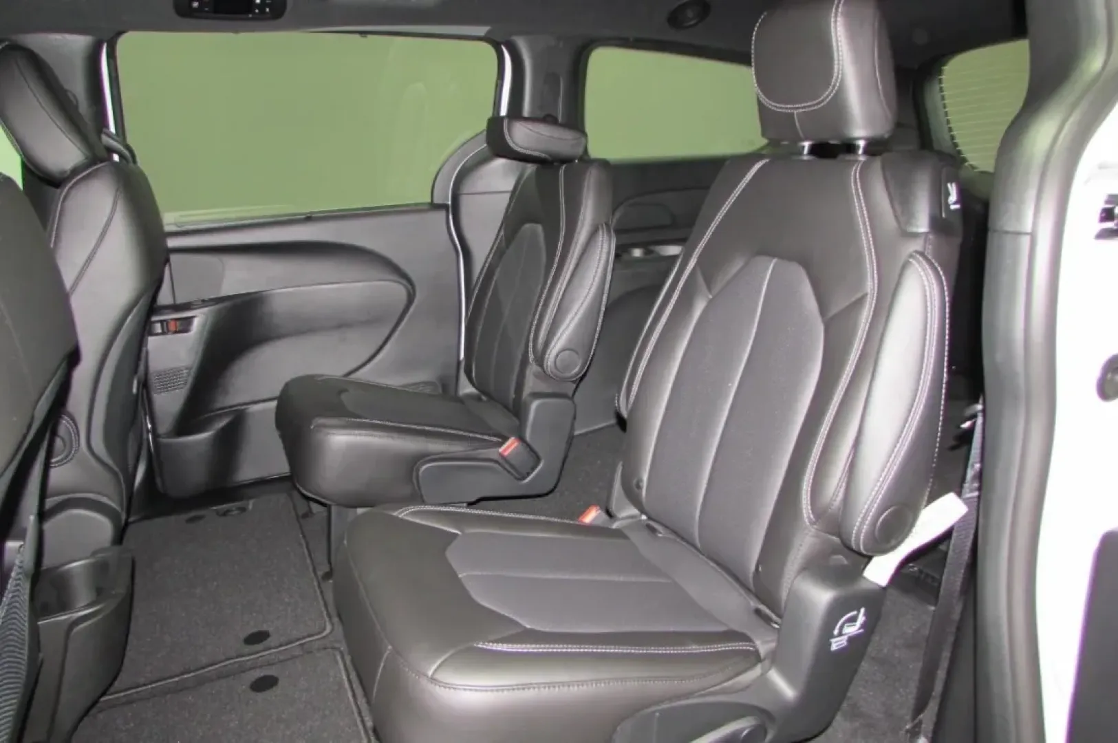2025 /Black Leather Chrysler Voyager LX (2C4RC1CG4SR) with an Other engine, Automatic transmission, located at 12830 Highway 21, De Soto, MO, 63020, (636) 337-7777, 38.153099, -90.573624 - ### Discover the Ultimate Family Adventure with the 2025 Chrysler Voyager LX<br /> <br /> Are you in search of the perfect vehicle that embodies comfort, versatility, and reliability for your family? Look no further than this stunning **2025 Chrysler Voyager LX**, now available at **Pettus CDJR DeSo - Photo#25