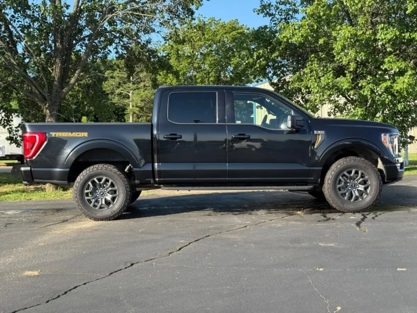 2022 /Black w/Medium Dark Slate Clot Ford F-150 Tremor (1FTEW1E80NF) with an 3.5L V6 engine, Automatic transmission, located at 970 Woodlawn Dr., Farmington, MO, 63640, (573) 431-7800, 37.825642, -90.468674 - Are you ready to elevate your weekend adventures or tackle your daily commute with confidence? Discover the perfect blend of power, versatility, and style with this excellent 2022 Ford F-150, available now at Pettus CDJR Farmington. If you're in search of **used cars near me** that deliver both perf - Photo#1
