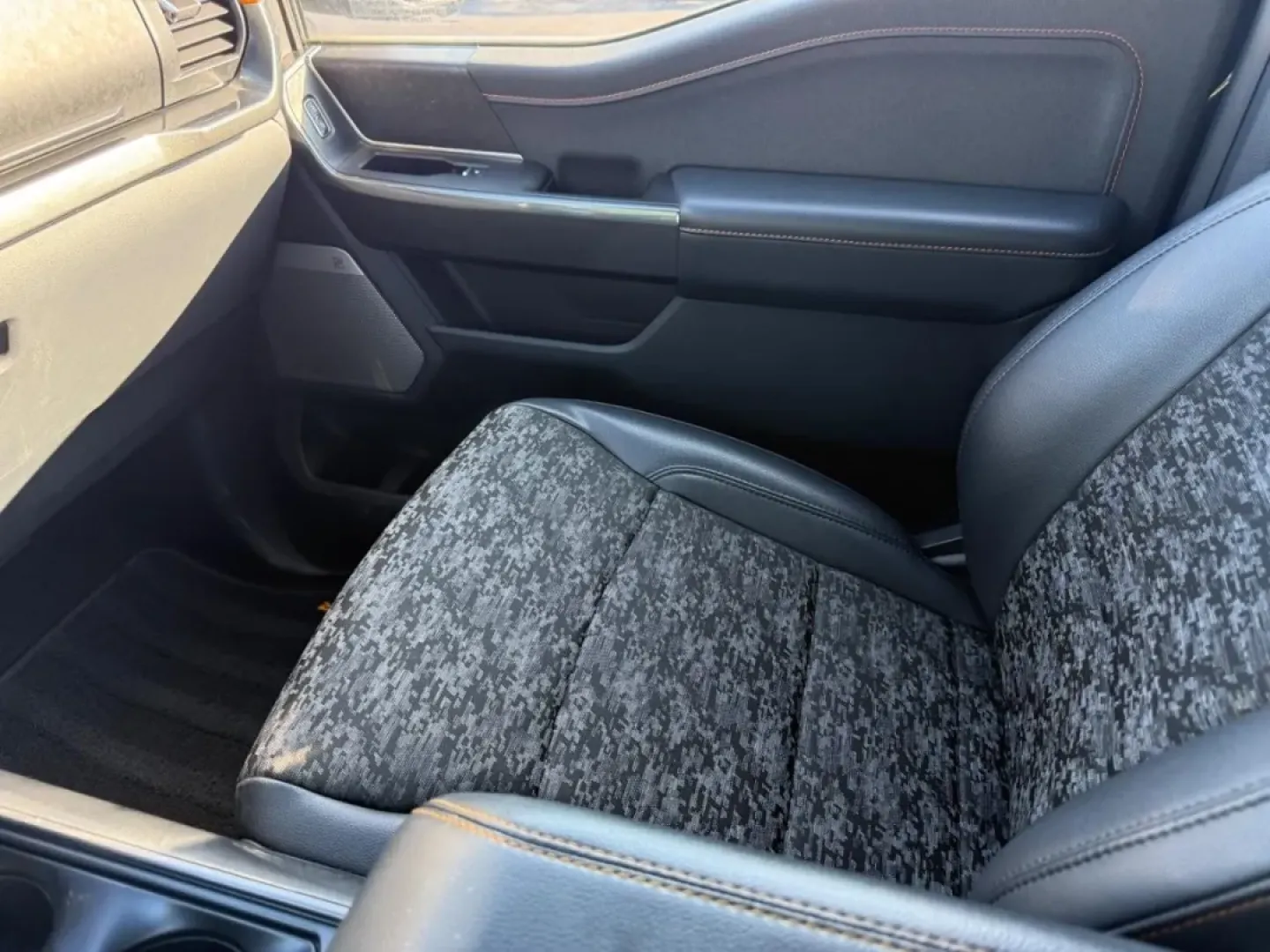 2022 /Black w/Medium Dark Slate Clot Ford F-150 Tremor (1FTEW1E80NF) with an 3.5L V6 engine, Automatic transmission, located at 970 Woodlawn Dr., Farmington, MO, 63640, (573) 431-7800, 37.825642, -90.468674 - Are you ready to elevate your weekend adventures or tackle your daily commute with confidence? Discover the perfect blend of power, versatility, and style with this excellent 2022 Ford F-150, available now at Pettus CDJR Farmington. If you're in search of **used cars near me** that deliver both perf - Photo#23