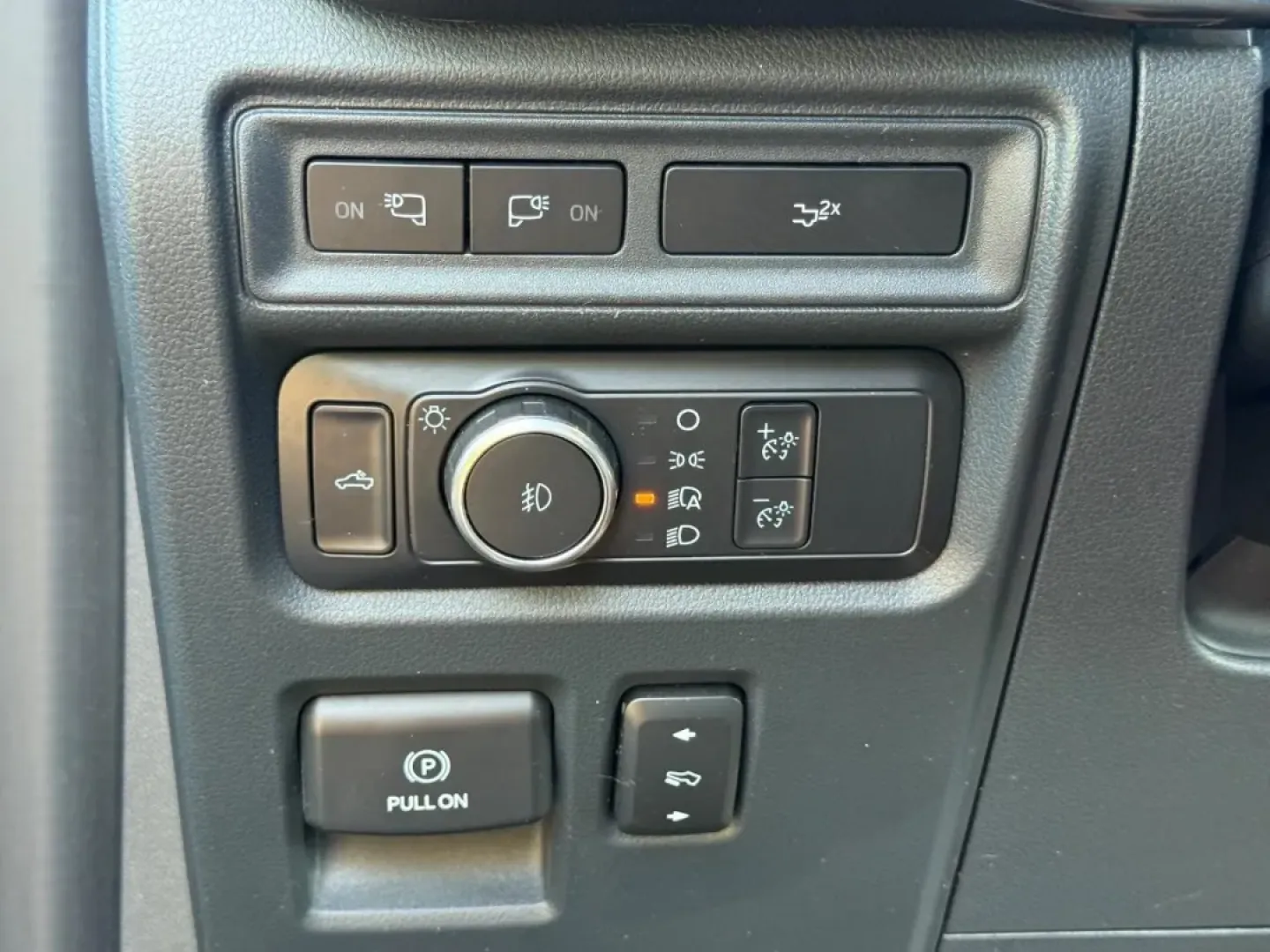 2022 /Black w/Medium Dark Slate Clot Ford F-150 Tremor (1FTEW1E80NF) with an 3.5L V6 engine, Automatic transmission, located at 970 Woodlawn Dr., Farmington, MO, 63640, (573) 431-7800, 37.825642, -90.468674 - Are you ready to elevate your weekend adventures or tackle your daily commute with confidence? Discover the perfect blend of power, versatility, and style with this excellent 2022 Ford F-150, available now at Pettus CDJR Farmington. If you're in search of **used cars near me** that deliver both perf - Photo#25
