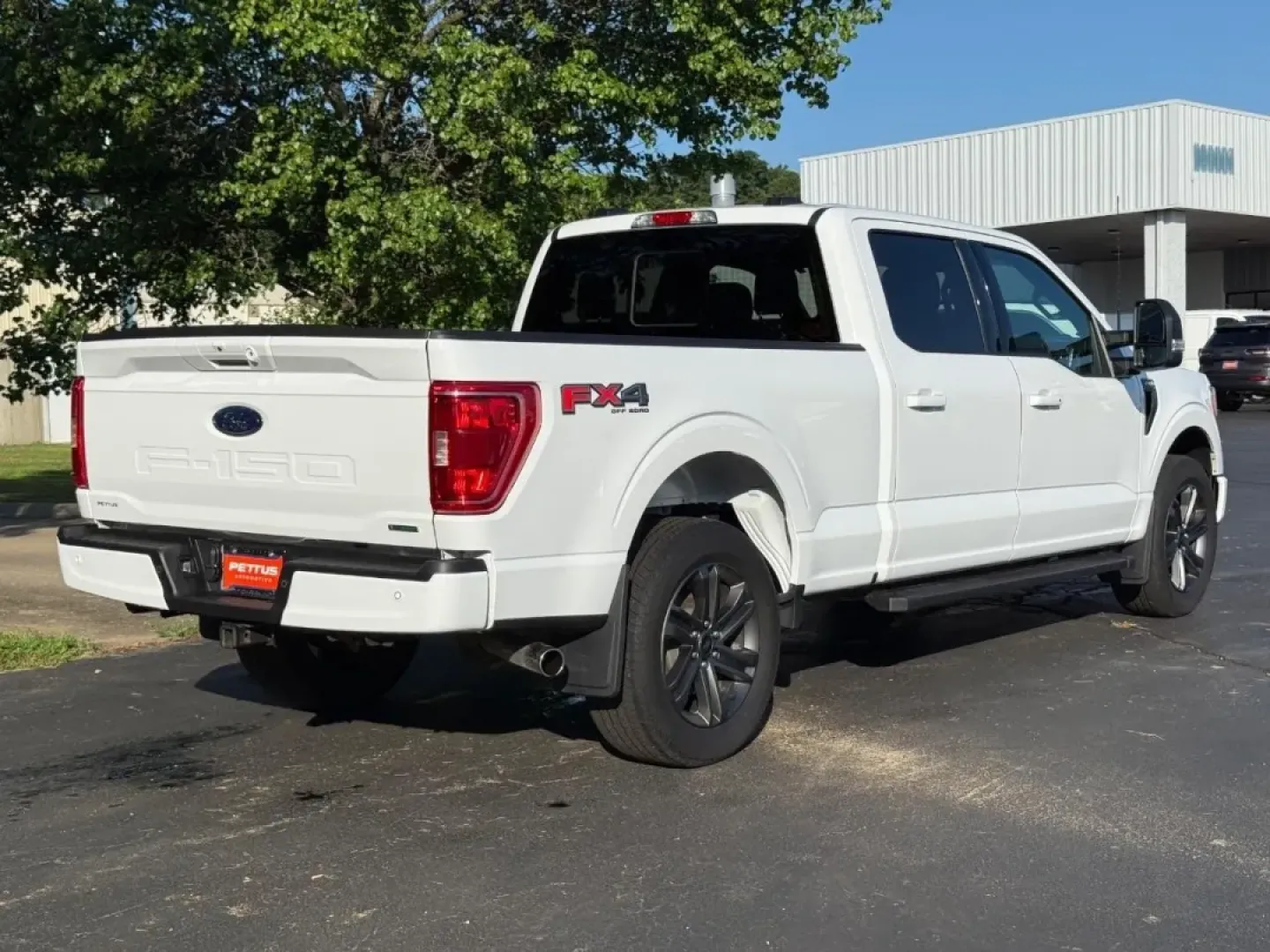 2022 /Black Cloth Ford F-150 XLT (1FTFW1E83NK) with an 3.5L V6 engine, Automatic transmission, located at 970 Woodlawn Dr., Farmington, MO, 63640, (573) 431-7800, 37.825642, -90.468674 - **Discover Your Next Adventure with This 2022 Ford F-150 at Pettus CDJR Farmington!**<br /> <br /> If you're someone who thrives on adventure, whether it's taking the family out for a weekend camping trip or tackling tough terrains with your buddies, the 2022 Ford F-150 is your perfect partner. With - Photo#2
