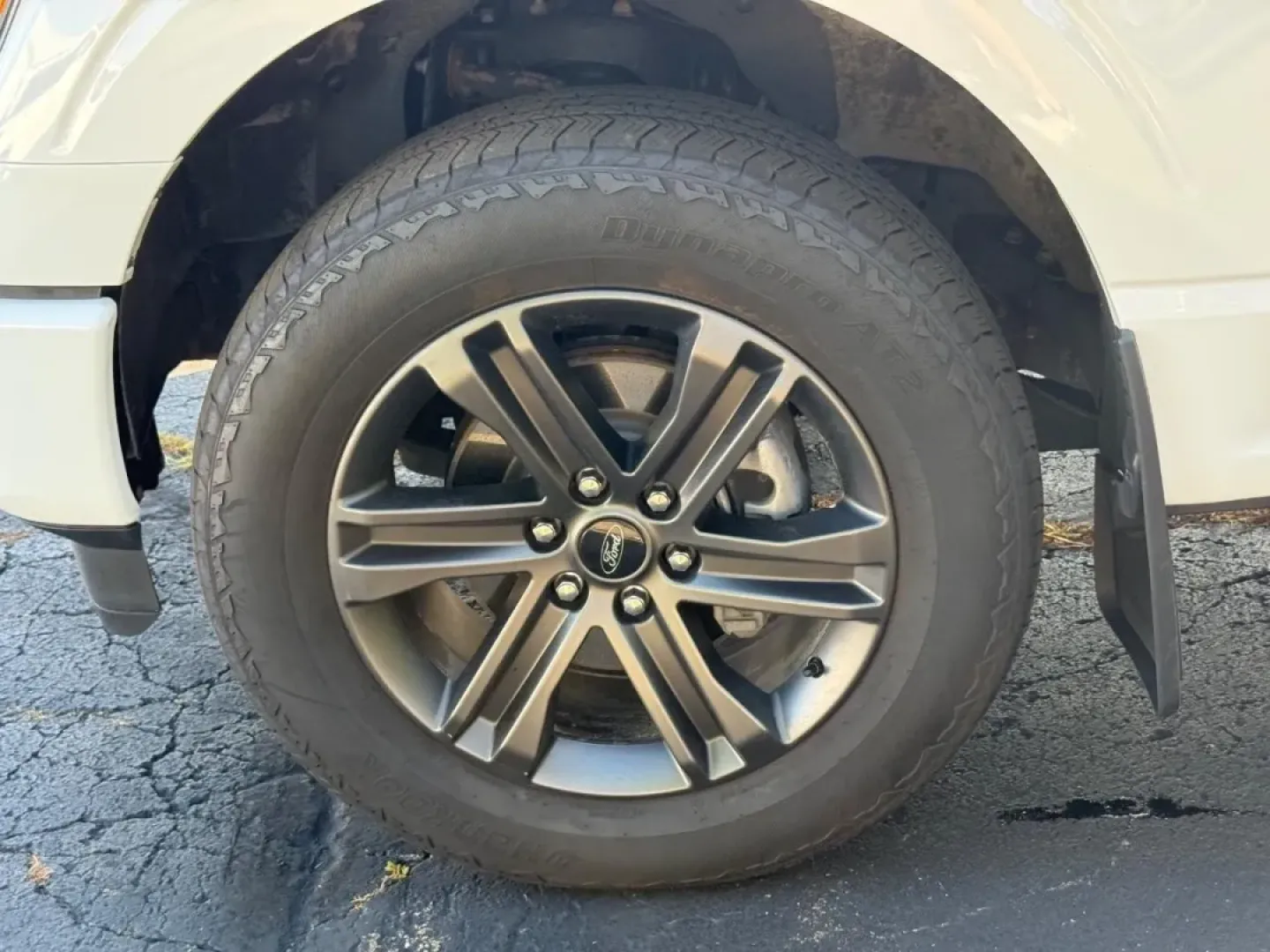 2022 /Black Cloth Ford F-150 XLT (1FTFW1E83NK) with an 3.5L V6 engine, Automatic transmission, located at 970 Woodlawn Dr., Farmington, MO, 63640, (573) 431-7800, 37.825642, -90.468674 - **Discover Your Next Adventure with This 2022 Ford F-150 at Pettus CDJR Farmington!**<br /> <br /> If you're someone who thrives on adventure, whether it's taking the family out for a weekend camping trip or tackling tough terrains with your buddies, the 2022 Ford F-150 is your perfect partner. With - Photo#6