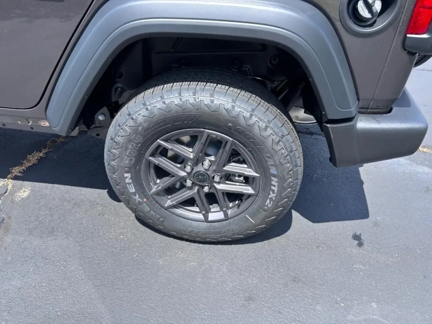 2025 /Black Cloth Jeep Wrangler Sport S (1C4PJXDG0SW) with an 3.6L V6 24V VVT UPG I engine, located at 970 Woodlawn Dr., Farmington, MO, 63640, (573) 431-7800, 37.825642, -90.468674 - **Unleash Adventure with the 2025 Jeep Wrangler at Pettus CDJR Farmington!**<br /> <br /> Are you ready to conquer the wild while keeping your family comfortable? The 2025 Jeep Wrangler is your ticket to endless adventures, whether it's a weekend camping trip, a tailgate party, or off-roading in the - Photo#5