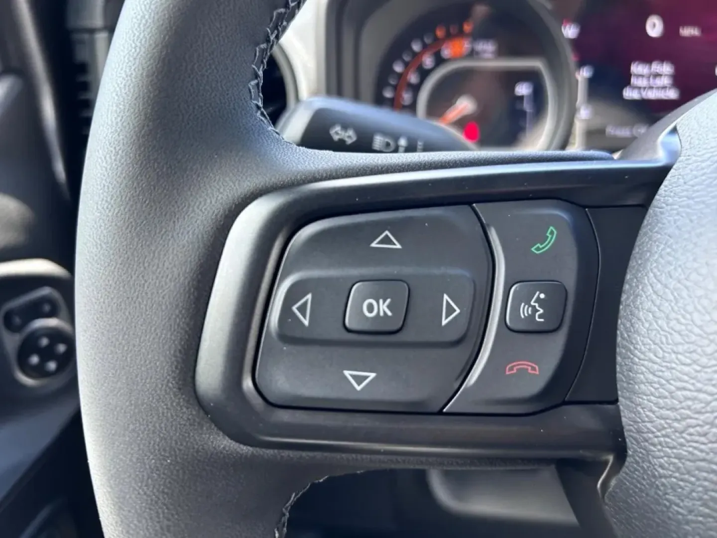2025 /Black Cloth Jeep Wrangler Sport S (1C4PJXDG0SW) with an 3.6L V6 24V VVT UPG I engine, located at 970 Woodlawn Dr., Farmington, MO, 63640, (573) 431-7800, 37.825642, -90.468674 - **Unleash Adventure with the 2025 Jeep Wrangler at Pettus CDJR Farmington!**<br /> <br /> Are you ready to conquer the wild while keeping your family comfortable? The 2025 Jeep Wrangler is your ticket to endless adventures, whether it's a weekend camping trip, a tailgate party, or off-roading in the - Photo#9