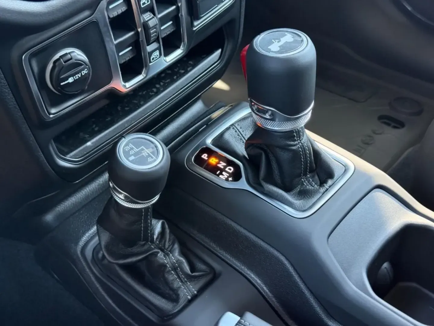 2025 /Black Leather Jeep Wrangler Sahara (1C4PJXEG2SW) with an 3.6L V6 engine, Automatic transmission, located at 970 Woodlawn Dr., Farmington, MO, 63640, (573) 431-7800, 37.825642, -90.468674 - Adventure awaits with the 2025 Jeep Wrangler Sahara, an SUV designed for those who crave both rugged exploration and everyday practicality. Perfect for weekend getaways to nearby destinations like the Mark Twain National Forest or leisurely drives through vibrant neighborhoods in Farmington, MO, thi - Photo#14