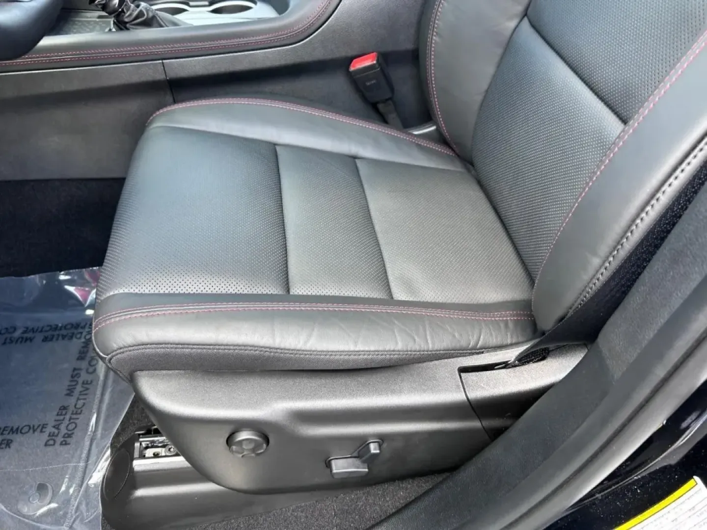 2025 /Black Leather Dodge Durango GT Plus (1C4RDJDG6SC) with an 3.6L V6 24V VVT UPG I engine, Automatic transmission, located at 970 Woodlawn Dr., Farmington, MO, 63640, (573) 431-7800, 37.825642, -90.468674 - **Conquer Your Next Adventure with the 2025 Dodge Durango at Pettus CDJR Farmington!**<br /> <br /> Are you ready to elevate your family outings or weekend adventures? Imagine driving through the stunning landscapes of the Ozarks, all while enjoying the comfort and performance of the 2025 Dodge Dura - Photo#21