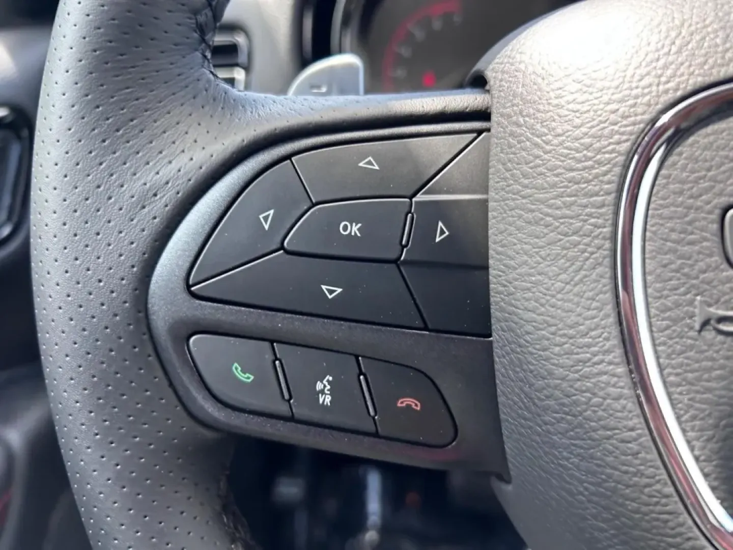 2025 /Black Leather Dodge Durango R/T Plus (1C4SDJCT4SC) with an 5.7L V8 HEMI MDS VVT engine, Automatic transmission, located at 970 Woodlawn Dr., Farmington, MO, 63640, (573) 431-7800, 37.825642, -90.468674 - **Experience Adventure with the 2025 Dodge Durango Available Now at Pettus CDJR Farmington!**<br /> <br /> Are you ready to elevate your family outings or weekend adventures? Look no further than the stunning 2025 Dodge Durango, now available at Pettus CDJR Farmington! This SUV isn't just a vehicle - Photo#13