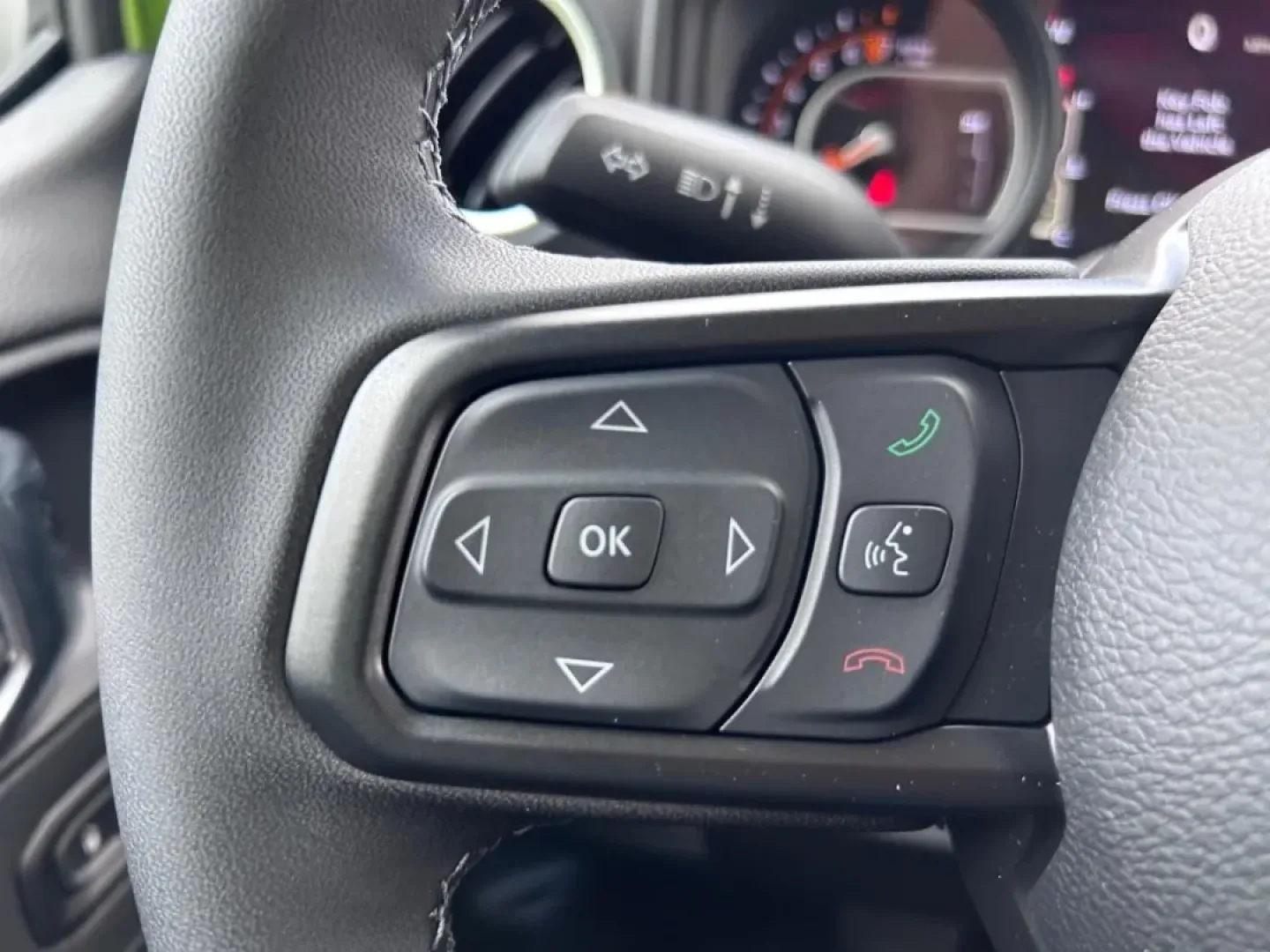 2025 /Black Leather Jeep Gladiator (1C6PJTAG0SL) with an 3.6L V6 24V VVT UPG I engine, Automatic transmission, located at 970 Woodlawn Dr., Farmington, MO, 63640, (573) 431-7800, 37.825642, -90.468674 - **Adventure Awaits: Drive Home the 2025 Jeep Gladiator from Pettus CDJR Farmington!**<br /> <br /> Are you ready to elevate your weekend adventures or tackle your daily commute with confidence? The 2025 Jeep Gladiator, available now at Pettus CDJR Farmington, is your perfect partner for all occasion - Photo#9
