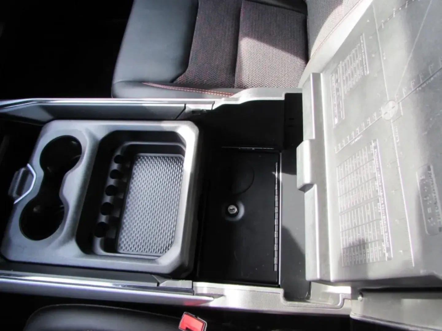 2022 /Black Ram 1500 Big Horn/Lone Star (1C6SRFFT3NN) with an Other engine, located at 12830 Highway 21, De Soto, MO, 63020, (636) 337-7777, 38.153099, -90.573624 - **Experience Unmatched Capability and Comfort with the 2022 Ram 1500 at Pettus CDJR DeSoto!**<br /> <br /> Are you ready to elevate your lifestyle with a truck that perfectly balances rugged performance and refined comfort? Look no further than the 2022 Ram 1500, available now at Pettus CDJR DeSoto - Photo#27