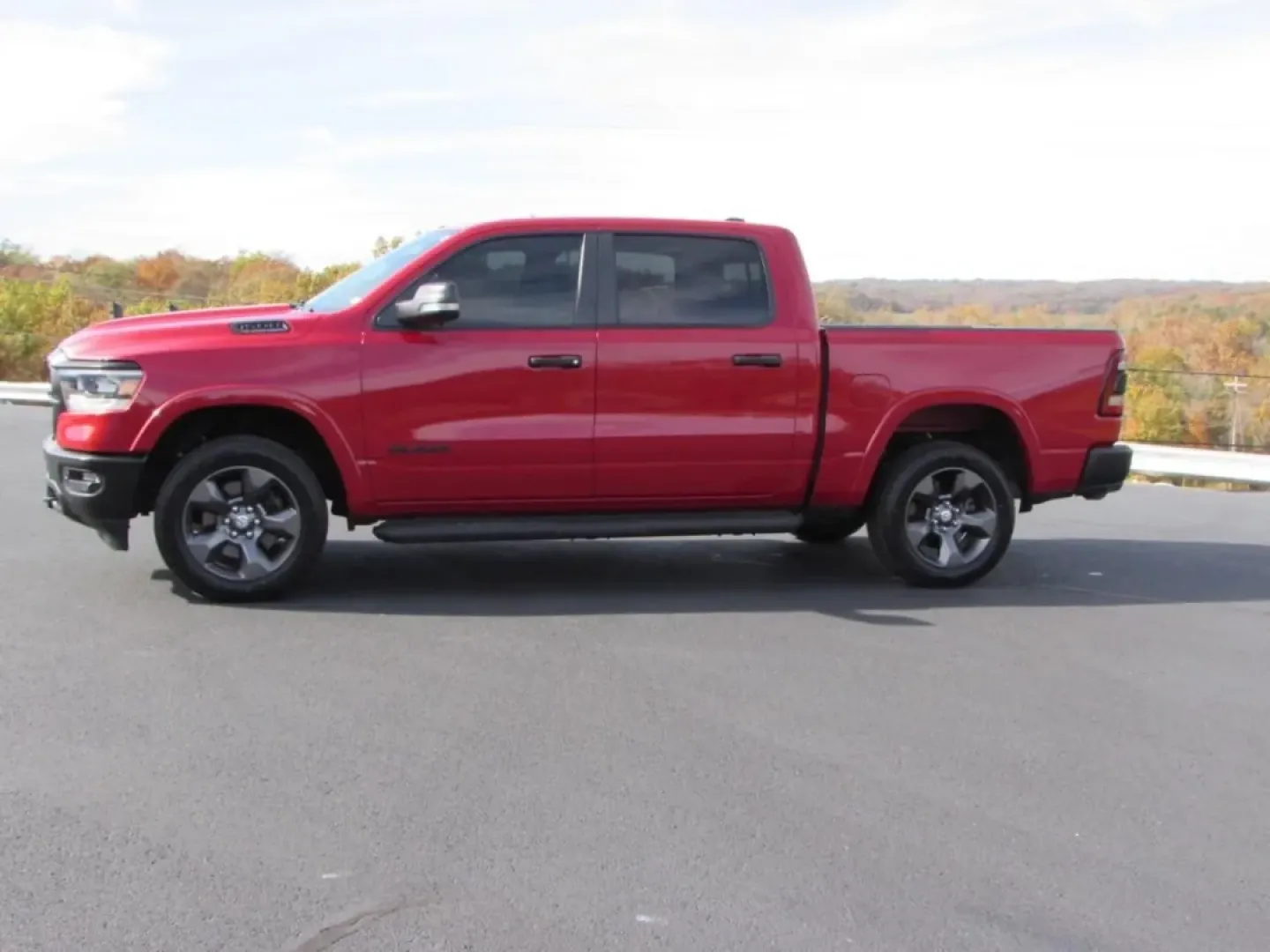 2022 /Black Ram 1500 Big Horn/Lone Star (1C6SRFFT3NN) with an Other engine, located at 12830 Highway 21, De Soto, MO, 63020, (636) 337-7777, 38.153099, -90.573624 - **Experience Unmatched Capability and Comfort with the 2022 Ram 1500 at Pettus CDJR DeSoto!**<br /> <br /> Are you ready to elevate your lifestyle with a truck that perfectly balances rugged performance and refined comfort? Look no further than the 2022 Ram 1500, available now at Pettus CDJR DeSoto - Photo#3