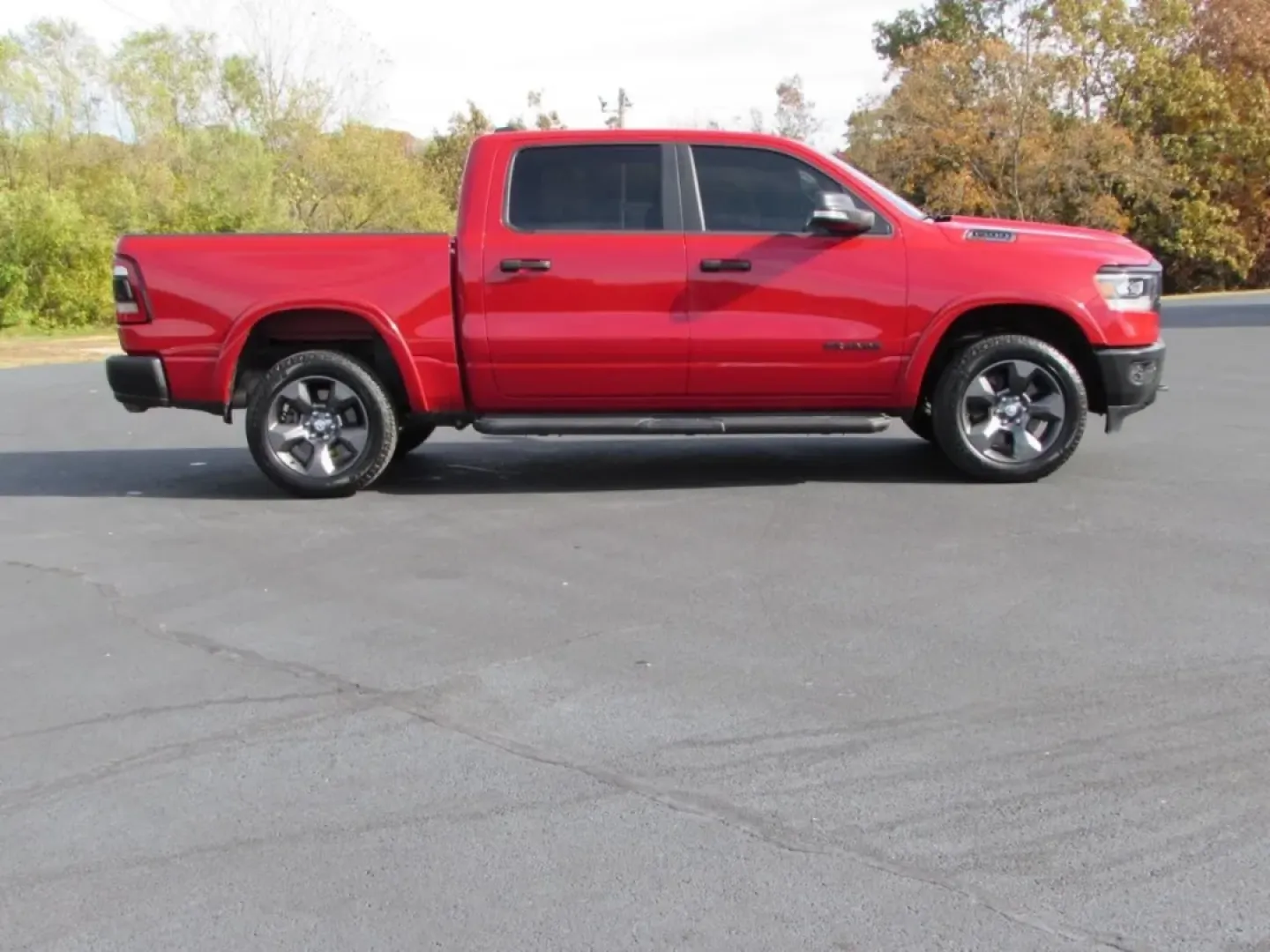 2022 /Black Ram 1500 Big Horn/Lone Star (1C6SRFFT3NN) with an Other engine, located at 12830 Highway 21, De Soto, MO, 63020, (636) 337-7777, 38.153099, -90.573624 - **Experience Unmatched Capability and Comfort with the 2022 Ram 1500 at Pettus CDJR DeSoto!**<br /> <br /> Are you ready to elevate your lifestyle with a truck that perfectly balances rugged performance and refined comfort? Look no further than the 2022 Ram 1500, available now at Pettus CDJR DeSoto - Photo#7