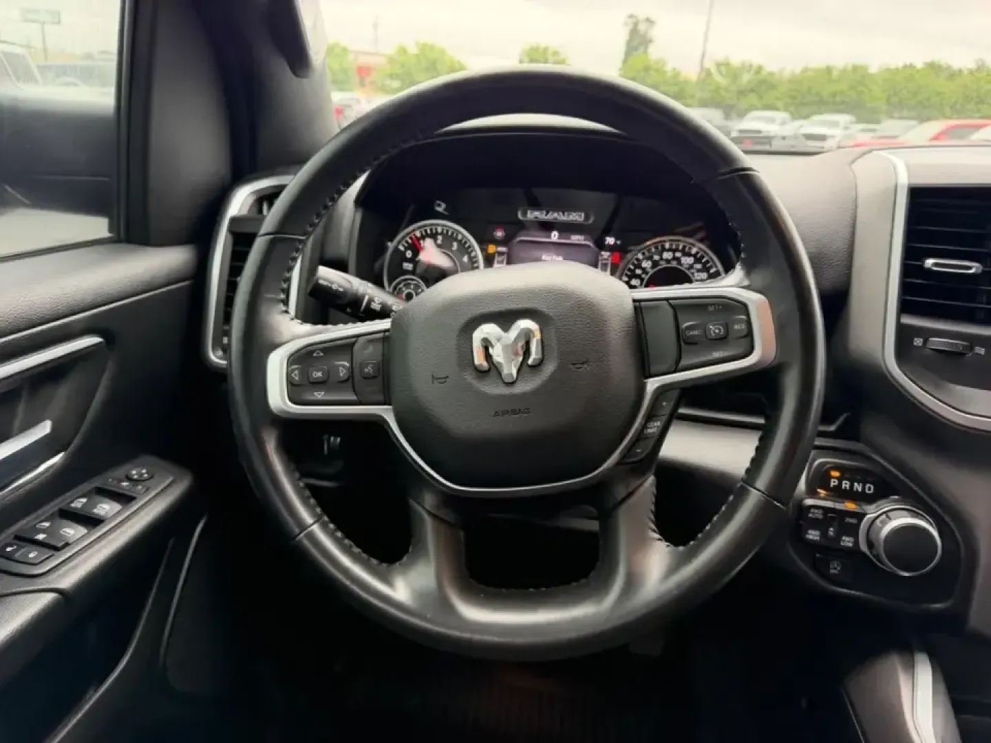 2022 /Black Cloth Ram 1500 4WD Big Horn Crew Cab (1C6SRFFT7NN) with an 5.7L engine, Automatic transmission, located at 970 Woodlawn Dr., Farmington, MO, 63640, (573) 431-7800, 37.825642, -90.468674 - Weekend projects, lake-day towing, and winter commutes in the Missouri hills all call for a truck that can switch roles without drama-and this **2022 Ram 1500 Big Horn/Lone Star 4x4** is built for exactly that lifestyle. Finished in **Diamond Black** with a **Black** interior, this full-size pickup - Photo#10