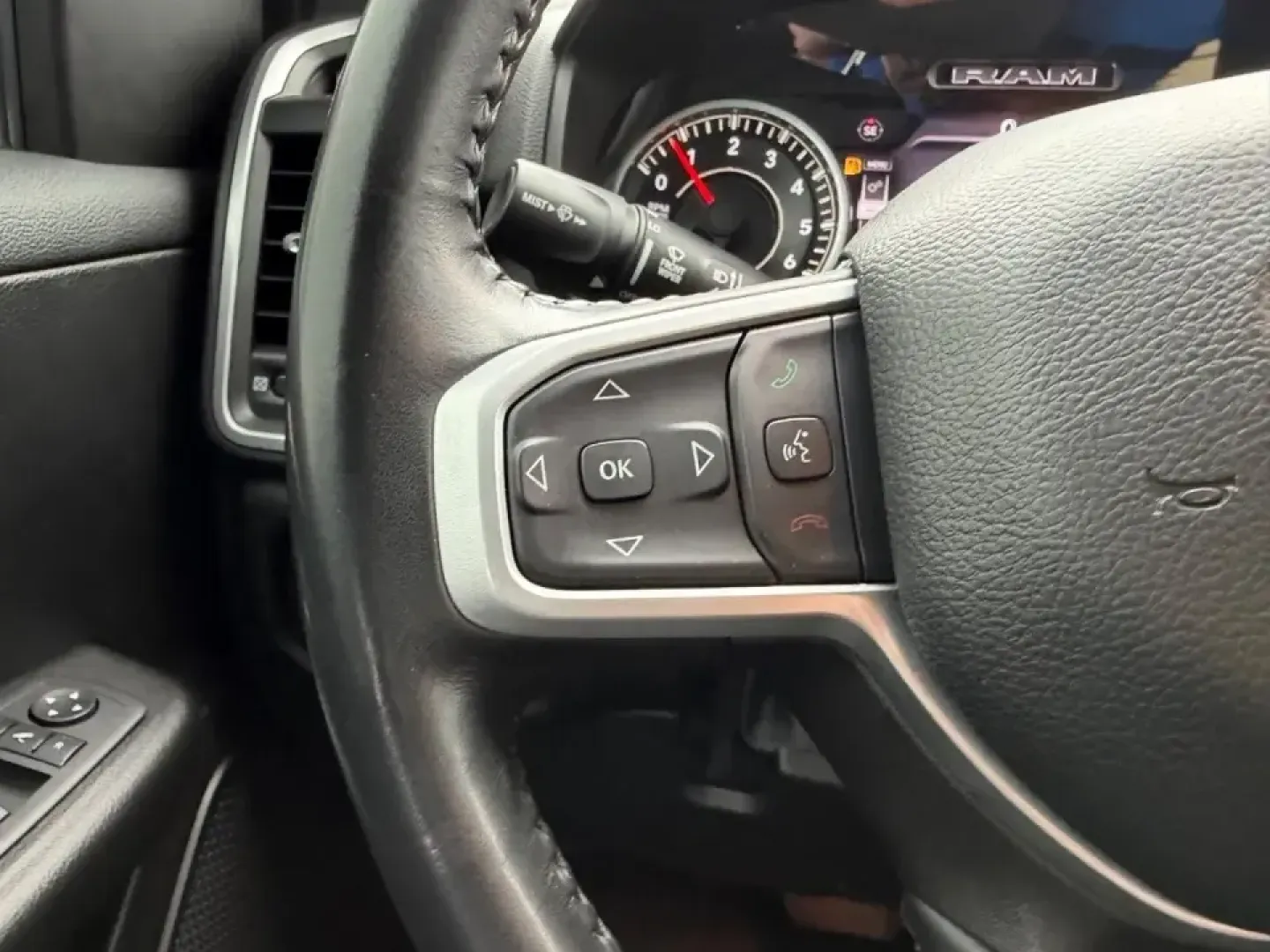 2022 /Black Cloth Ram 1500 4WD Big Horn Crew Cab (1C6SRFFT7NN) with an 5.7L engine, Automatic transmission, located at 970 Woodlawn Dr., Farmington, MO, 63640, (573) 431-7800, 37.825642, -90.468674 - Weekend projects, lake-day towing, and winter commutes in the Missouri hills all call for a truck that can switch roles without drama-and this **2022 Ram 1500 Big Horn/Lone Star 4x4** is built for exactly that lifestyle. Finished in **Diamond Black** with a **Black** interior, this full-size pickup - Photo#11