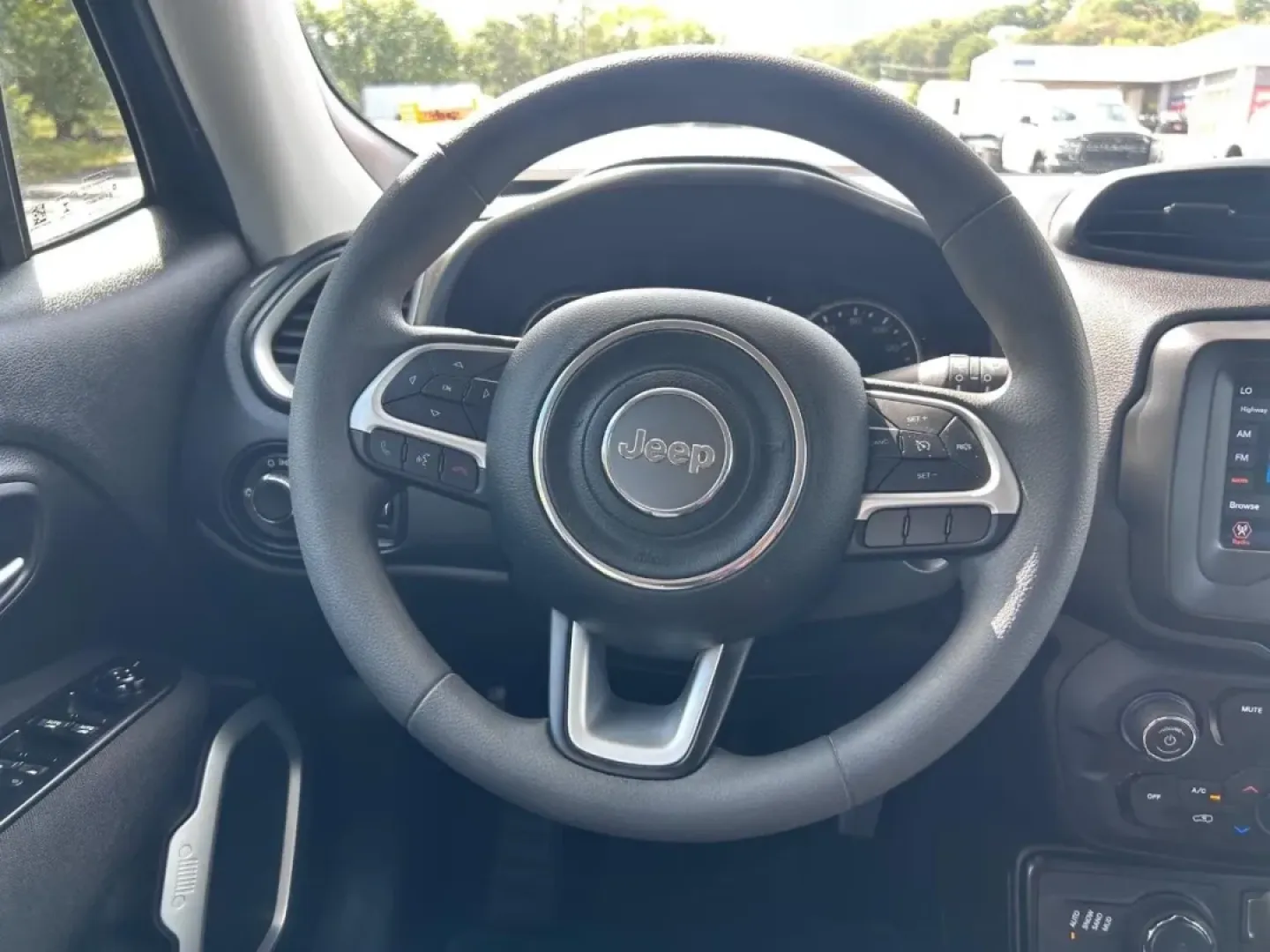 2021 /Black Cloth Jeep Renegade Sport (ZACNJDAB4MP) with an 2.4L I4 ZERO EVAP M-AIR engine, Automatic transmission, located at 970 Woodlawn Dr., Farmington, MO, 63640, (573) 431-7800, 37.825642, -90.468674 - **Adventure Awaits: Explore the Open Roads with the 2021 Jeep Renegade!**<br /> <br /> Are you ready for your next adventure? Whether you're navigating busy city streets, tackling off-road trails, or embarking on family road trips, the 2021 Jeep Renegade is the perfect companion for all your journey - Photo#10