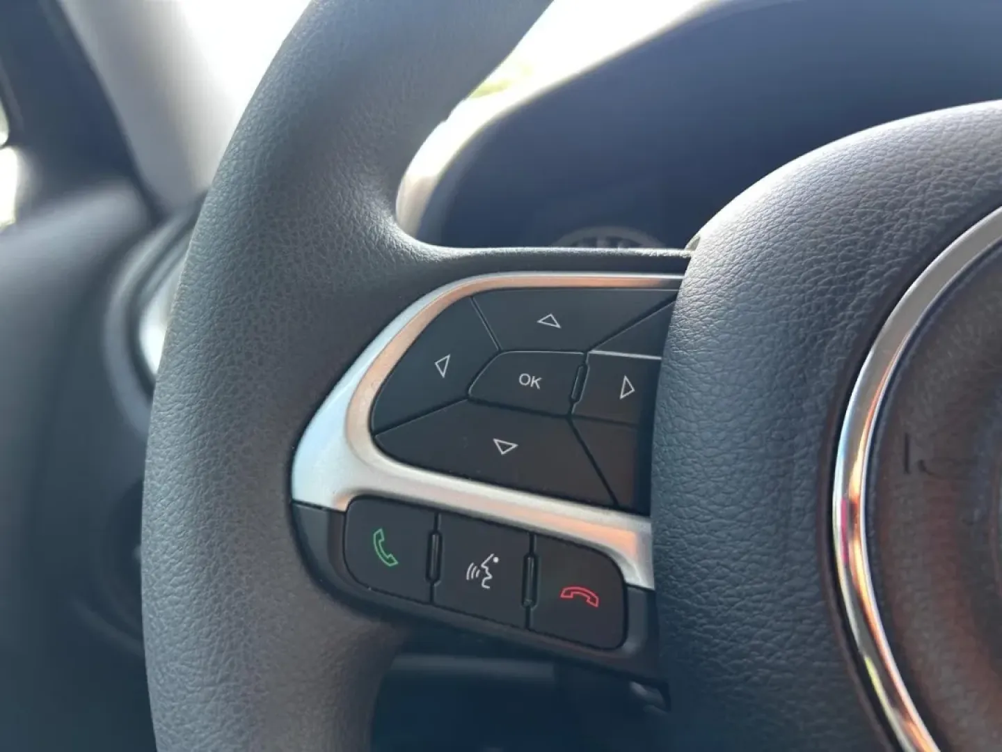 2021 /Black Cloth Jeep Renegade Sport (ZACNJDAB4MP) with an 2.4L I4 ZERO EVAP M-AIR engine, Automatic transmission, located at 970 Woodlawn Dr., Farmington, MO, 63640, (573) 431-7800, 37.825642, -90.468674 - **Adventure Awaits: Explore the Open Roads with the 2021 Jeep Renegade!**<br /> <br /> Are you ready for your next adventure? Whether you're navigating busy city streets, tackling off-road trails, or embarking on family road trips, the 2021 Jeep Renegade is the perfect companion for all your journey - Photo#11