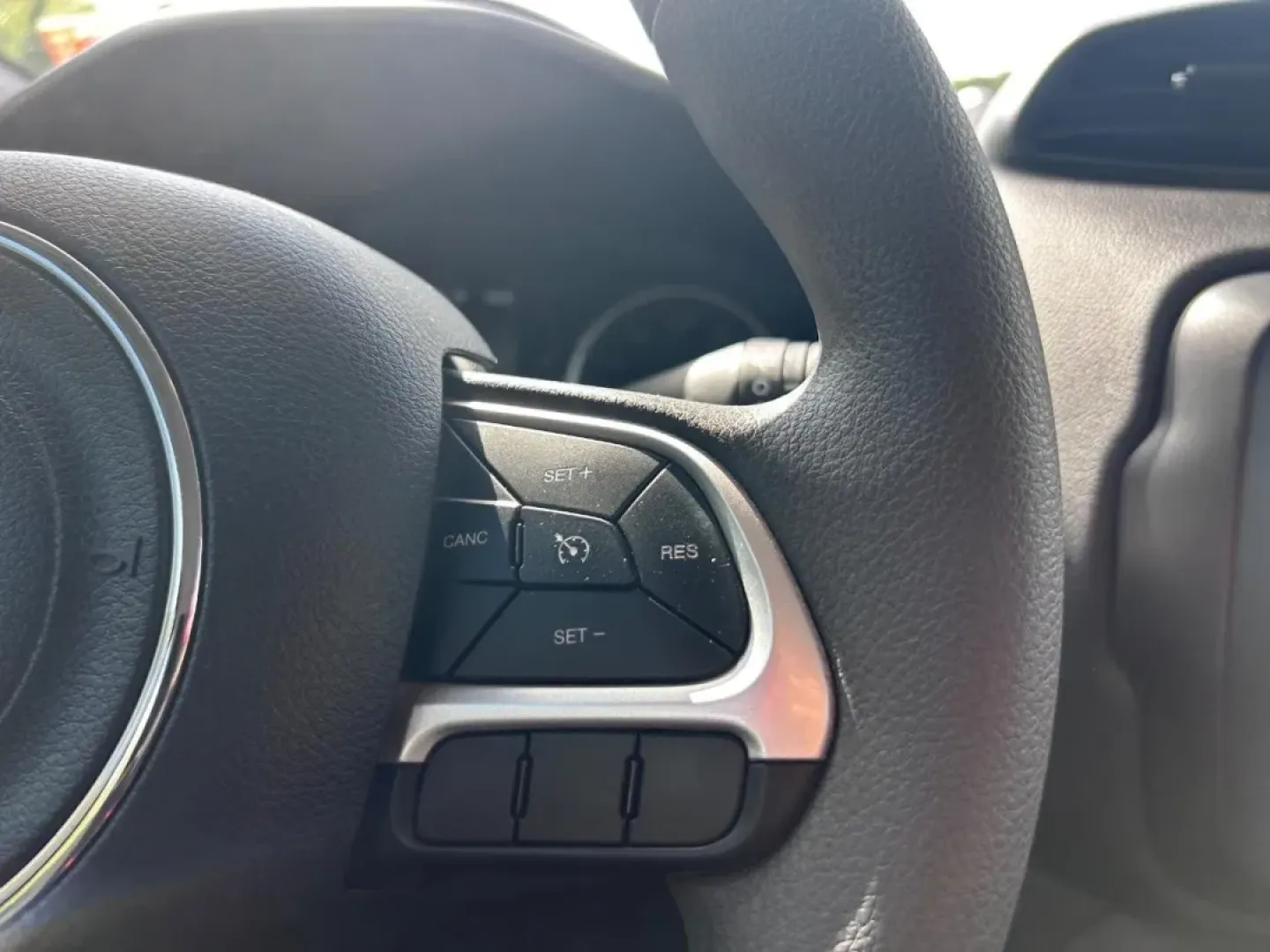 2021 /Black Cloth Jeep Renegade Sport (ZACNJDAB4MP) with an 2.4L I4 ZERO EVAP M-AIR engine, Automatic transmission, located at 970 Woodlawn Dr., Farmington, MO, 63640, (573) 431-7800, 37.825642, -90.468674 - **Adventure Awaits: Explore the Open Roads with the 2021 Jeep Renegade!**<br /> <br /> Are you ready for your next adventure? Whether you're navigating busy city streets, tackling off-road trails, or embarking on family road trips, the 2021 Jeep Renegade is the perfect companion for all your journey - Photo#12