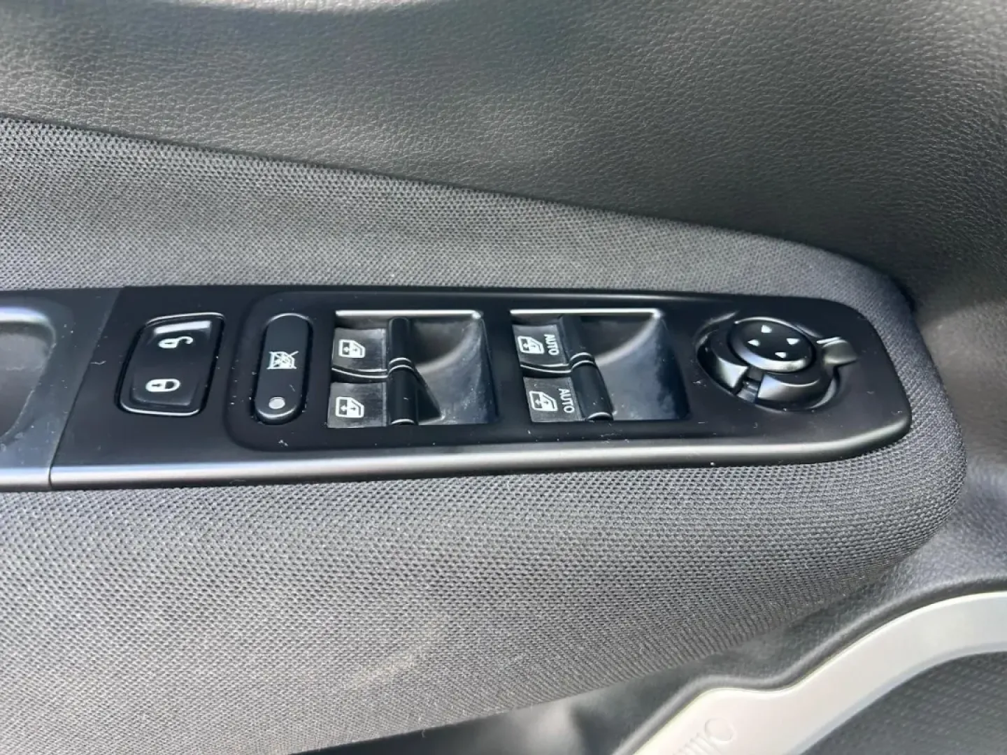 2021 /Black Cloth Jeep Renegade Sport (ZACNJDAB4MP) with an 2.4L I4 ZERO EVAP M-AIR engine, Automatic transmission, located at 970 Woodlawn Dr., Farmington, MO, 63640, (573) 431-7800, 37.825642, -90.468674 - **Adventure Awaits: Explore the Open Roads with the 2021 Jeep Renegade!**<br /> <br /> Are you ready for your next adventure? Whether you're navigating busy city streets, tackling off-road trails, or embarking on family road trips, the 2021 Jeep Renegade is the perfect companion for all your journey - Photo#17