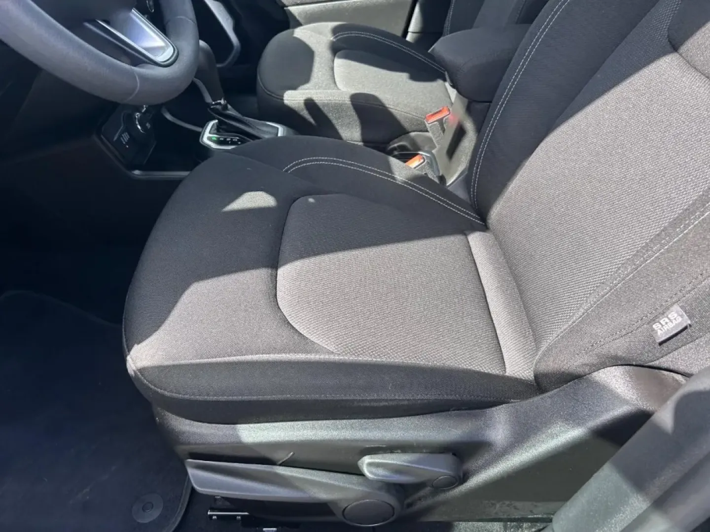 2021 /Black Cloth Jeep Renegade Sport (ZACNJDAB4MP) with an 2.4L I4 ZERO EVAP M-AIR engine, Automatic transmission, located at 970 Woodlawn Dr., Farmington, MO, 63640, (573) 431-7800, 37.825642, -90.468674 - **Adventure Awaits: Explore the Open Roads with the 2021 Jeep Renegade!**<br /> <br /> Are you ready for your next adventure? Whether you're navigating busy city streets, tackling off-road trails, or embarking on family road trips, the 2021 Jeep Renegade is the perfect companion for all your journey - Photo#18