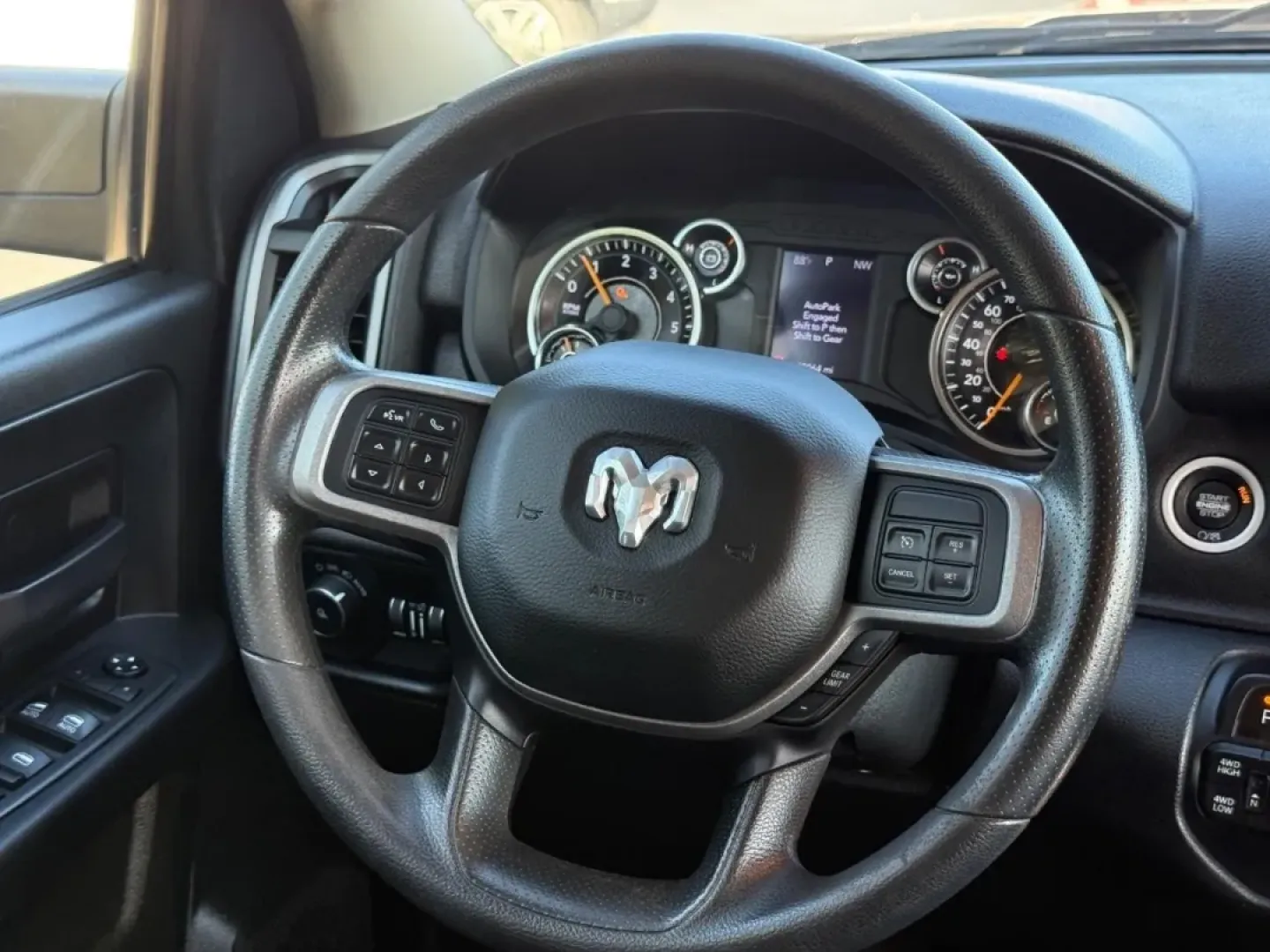 2020 /Diesel Gray/Black Cloth Ram 2500 Tradesman (3C6UR5CJ6LG) with an 6.4L Heavy Duty V8 HEMI engine, Automatic transmission, located at 970 Woodlawn Dr., Farmington, MO, 63640, (573) 431-7800, 37.825642, -90.468674 - If you're looking for a rugged and reliable truck that can tackle both work and play, the 2020 Ram 2500 4WD Tradesman Crew Cab is the perfect fit for your lifestyle. Whether you need to haul heavy loads for your job, transport the family to weekend adventures, or navigate through snowy Farmington ro - Photo#12