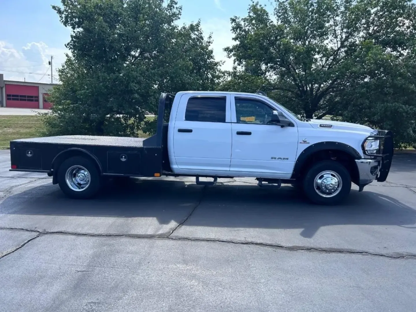 2022 /Diesel Gray/Black Leather Ram 3500 Tradesman (3C7WRTCL9NG) with an Straight 6 Turbocharged Diesel engine, located at 970 Woodlawn Dr., Farmington, MO, 63640, (573) 431-7800, 37.825642, -90.468674 - **Unleash Your Adventures with the 2022 Ram 3500 Chassis Cab at Pettus CDJR Farmington!**<br /> <br /> Are you ready to elevate your work or weekend adventures? Whether you're hauling equipment for your job or towing your favorite toys for a weekend getaway, the 2022 Ram 3500 Chassis Cab is designed - Photo#1