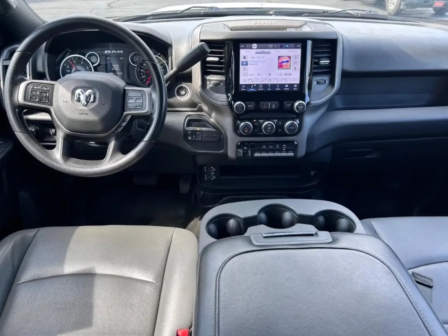 2022 /Diesel Gray/Black Leather Ram 3500 Tradesman (3C7WRTCL9NG) with an Straight 6 Turbocharged Diesel engine, located at 970 Woodlawn Dr., Farmington, MO, 63640, (573) 431-7800, 37.825642, -90.468674 - **Unleash Your Adventures with the 2022 Ram 3500 Chassis Cab at Pettus CDJR Farmington!**<br /> <br /> Are you ready to elevate your work or weekend adventures? Whether you're hauling equipment for your job or towing your favorite toys for a weekend getaway, the 2022 Ram 3500 Chassis Cab is designed - Photo#8