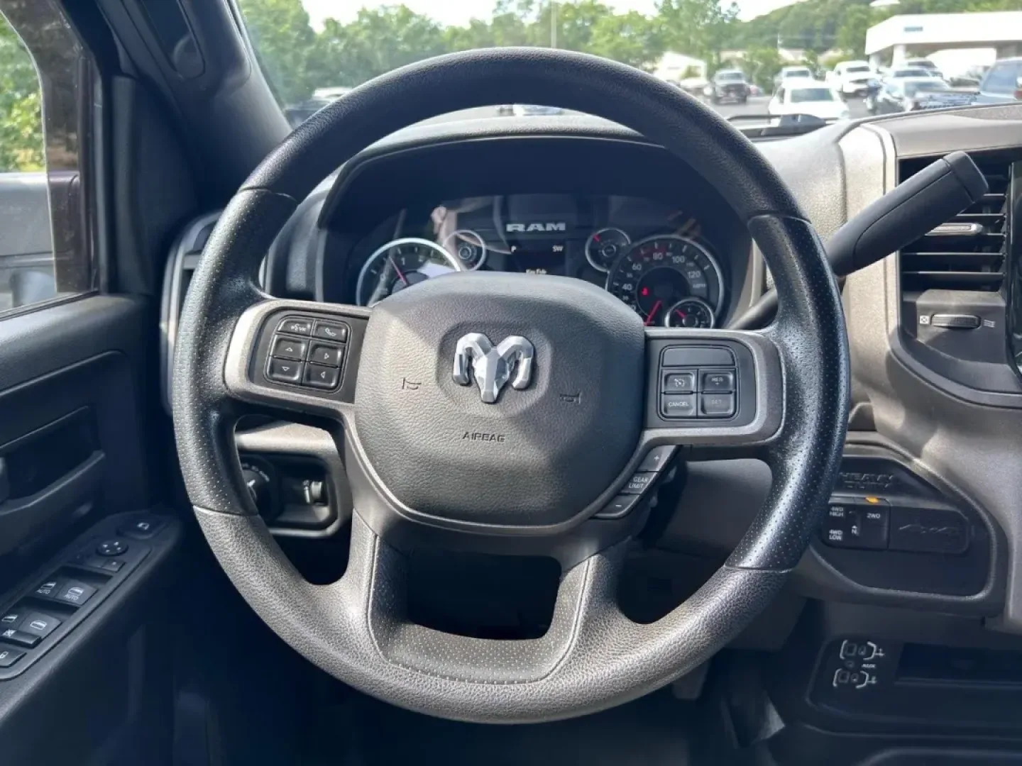2022 /Diesel Gray/Black Leather Ram 3500 Tradesman (3C7WRTCL9NG) with an Straight 6 Turbocharged Diesel engine, located at 970 Woodlawn Dr., Farmington, MO, 63640, (573) 431-7800, 37.825642, -90.468674 - **Unleash Your Adventures with the 2022 Ram 3500 Chassis Cab at Pettus CDJR Farmington!**<br /> <br /> Are you ready to elevate your work or weekend adventures? Whether you're hauling equipment for your job or towing your favorite toys for a weekend getaway, the 2022 Ram 3500 Chassis Cab is designed - Photo#9