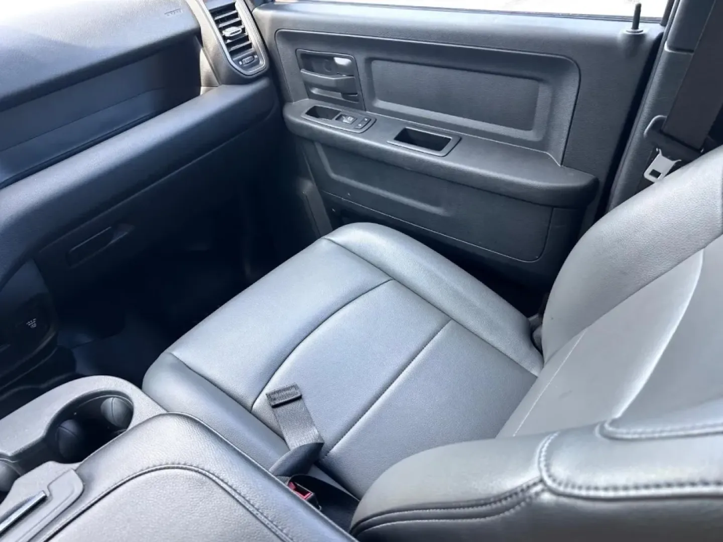 2022 /Diesel Gray/Black Leather Ram 3500 Tradesman (3C7WRTCL9NG) with an Straight 6 Turbocharged Diesel engine, located at 970 Woodlawn Dr., Farmington, MO, 63640, (573) 431-7800, 37.825642, -90.468674 - **Unleash Your Adventures with the 2022 Ram 3500 Chassis Cab at Pettus CDJR Farmington!**<br /> <br /> Are you ready to elevate your work or weekend adventures? Whether you're hauling equipment for your job or towing your favorite toys for a weekend getaway, the 2022 Ram 3500 Chassis Cab is designed - Photo#14