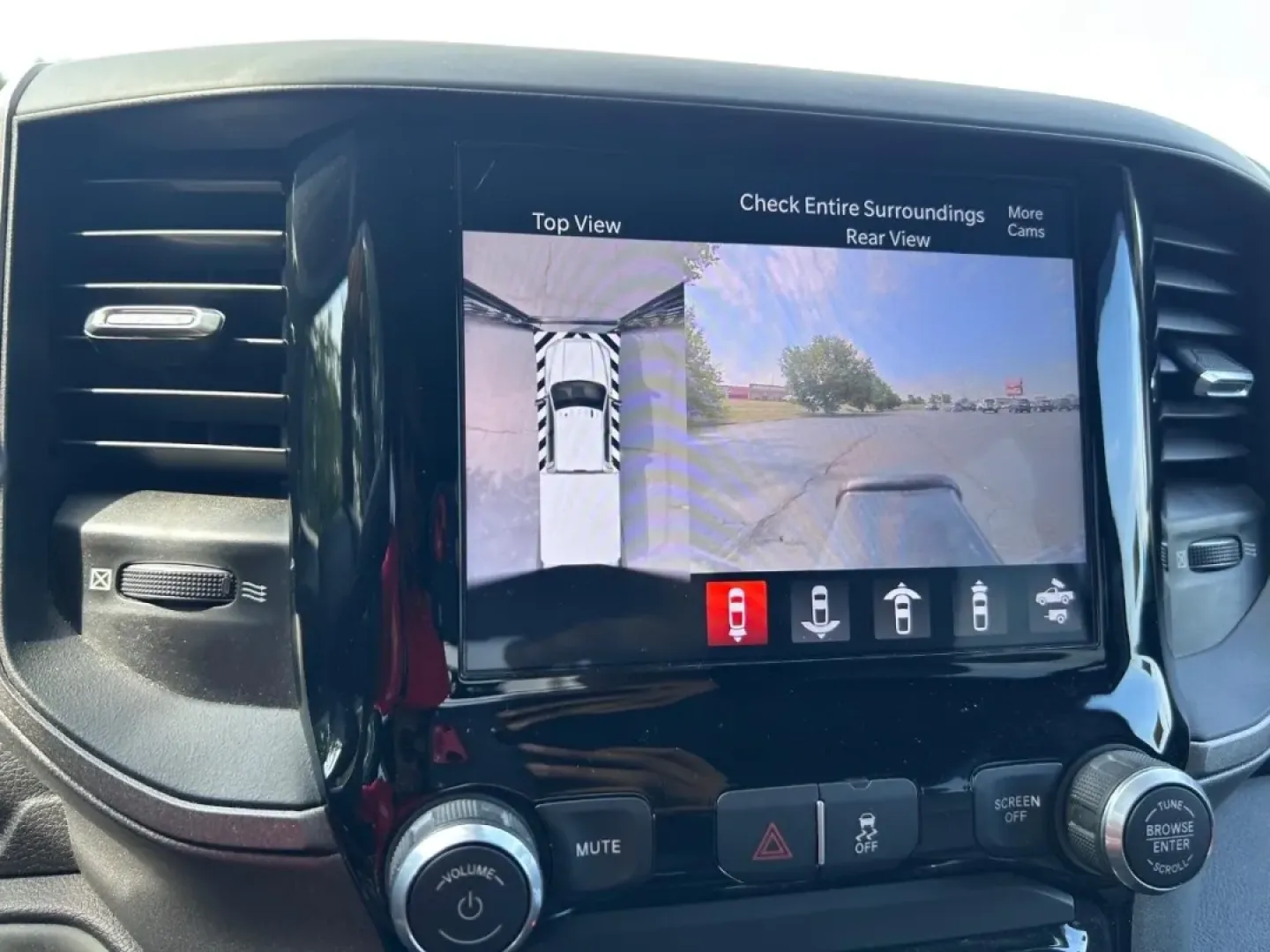 2022 /Diesel Gray/Black Leather Ram 3500 Tradesman (3C7WRTCL9NG) with an Straight 6 Turbocharged Diesel engine, located at 970 Woodlawn Dr., Farmington, MO, 63640, (573) 431-7800, 37.825642, -90.468674 - **Unleash Your Adventures with the 2022 Ram 3500 Chassis Cab at Pettus CDJR Farmington!**<br /> <br /> Are you ready to elevate your work or weekend adventures? Whether you're hauling equipment for your job or towing your favorite toys for a weekend getaway, the 2022 Ram 3500 Chassis Cab is designed - Photo#18