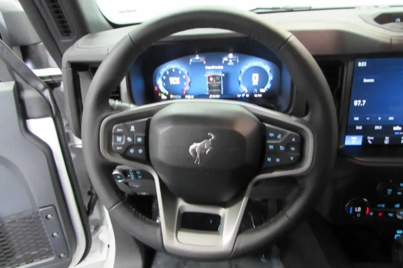 2025 /Black Onyx Leather Ford Bronco Badlands (1FMEE9BP0SL) with an 2.7L V6 Turbocharged engine, located at 12836 Highway 21, De Soto, MO, 63020, (636) 337-7777, 38.151867, -90.575615 - **Unleash Adventure with the 2025 Ford Bronco Badlands: Your Ultimate SUV for Weekend Getaways and Family Road Trips!**<br /> <br /> Are you ready to elevate your lifestyle and make every weekend an adventure? Introducing the 2025 Ford Bronco Badlands, the perfect SUV for those who crave off-road es - Photo#14