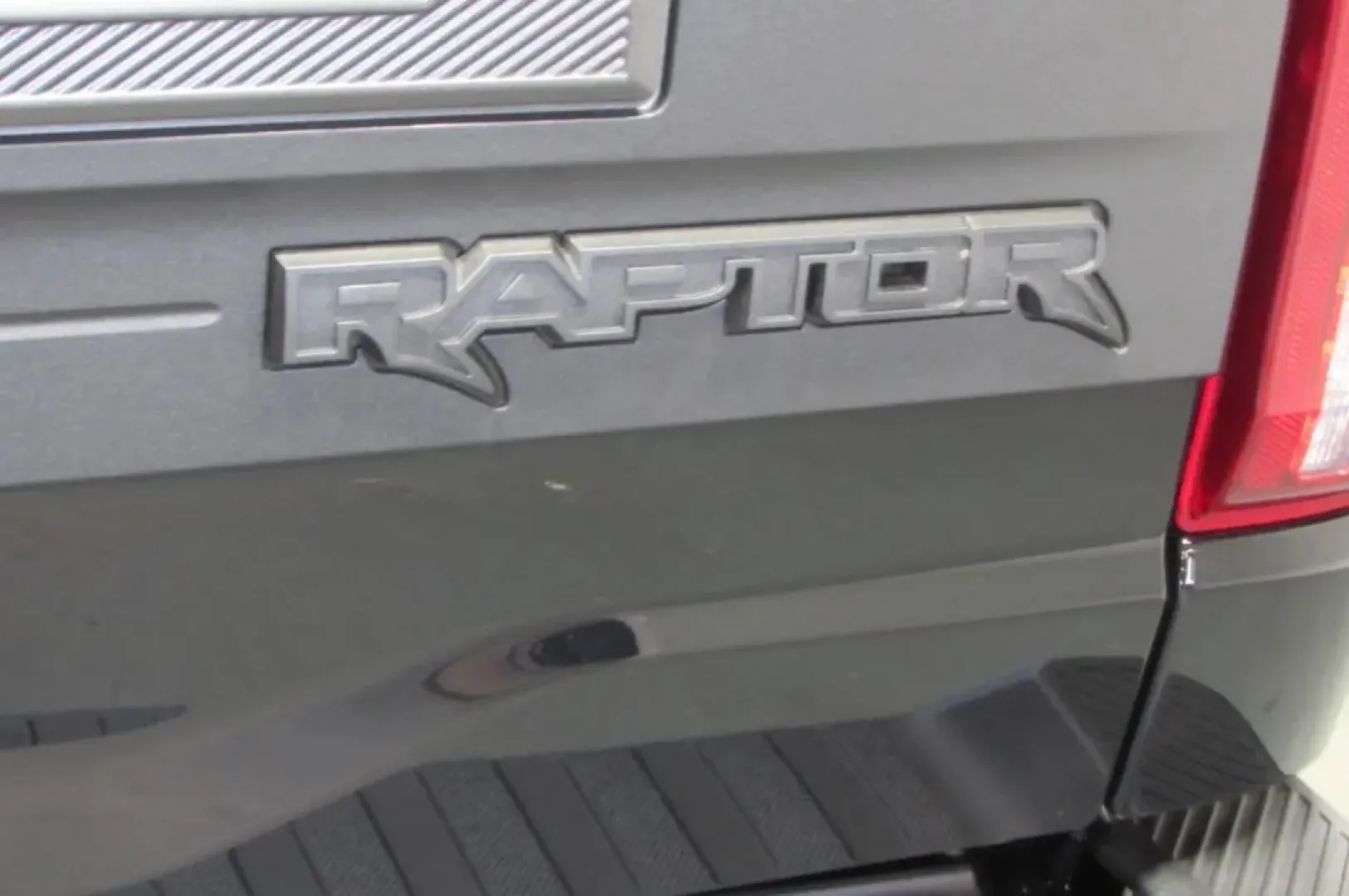 2025 /Black Leather Ford F-150 Raptor (1FTFW1RG0SF) with an 3.5L V6 EcoBoost High Output engine, Automatic transmission, located at 12836 Highway 21, De Soto, MO, 63020, (636) 337-7777, 38.151867, -90.575615 - **Unleash Adventure with the 2025 Ford F-150 Raptor at Pettus Ford De Soto!**<br /> <br /> Are you ready to elevate your outdoor adventures and daily commutes? Look no further than the stunning 2025 Ford F-150 Raptor, a powerhouse truck designed for those who crave both rugged performance and sophis - Photo#45