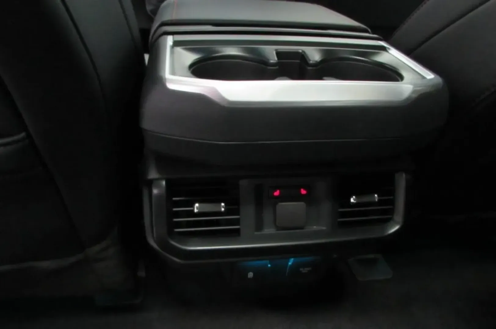 2025 /Black Leather Ford F-150 Raptor (1FTFW1RG0SF) with an 3.5L V6 EcoBoost High Output engine, Automatic transmission, located at 12836 Highway 21, De Soto, MO, 63020, (636) 337-7777, 38.151867, -90.575615 - **Unleash Adventure with the 2025 Ford F-150 Raptor at Pettus Ford De Soto!**<br /> <br /> Are you ready to elevate your outdoor adventures and daily commutes? Look no further than the stunning 2025 Ford F-150 Raptor, a powerhouse truck designed for those who crave both rugged performance and sophis - Photo#64