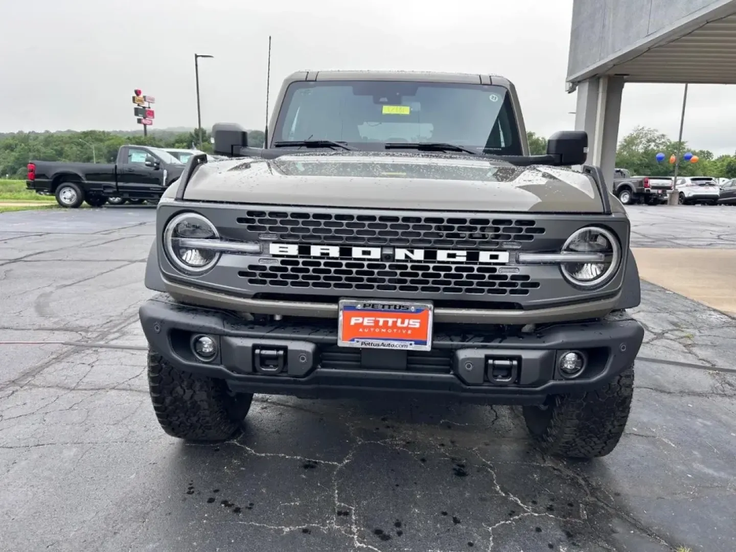 2025 /Black Onyx Leather Ford Bronco Badlands (1FMEE9BP8SL) with an 2.7L V6 Turbocharged engine, located at 141 Commercial Dr, Fredericktown, MO, 63645, (573) 783-6432, 37.570087, -90.320648 - **Adventure Awaits: Embrace the Great Outdoors with the 2025 Ford Bronco Badlands**<br /> <br /> Are you ready to elevate your outdoor adventures and weekend getaways? Look no further than this stunning 2025 Ford Bronco Badlands, an SUV that combines rugged capability with cutting-edge technology, e - Photo#7
