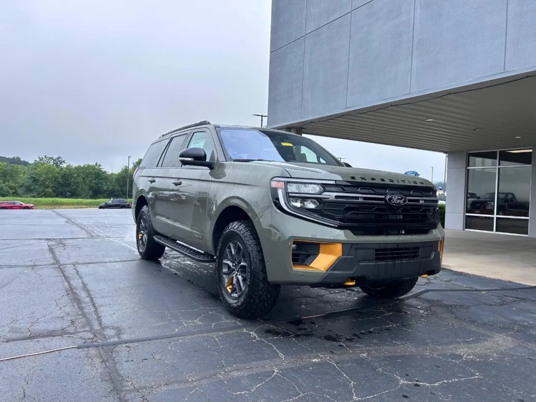 photo of 2025 Ford Expedition 