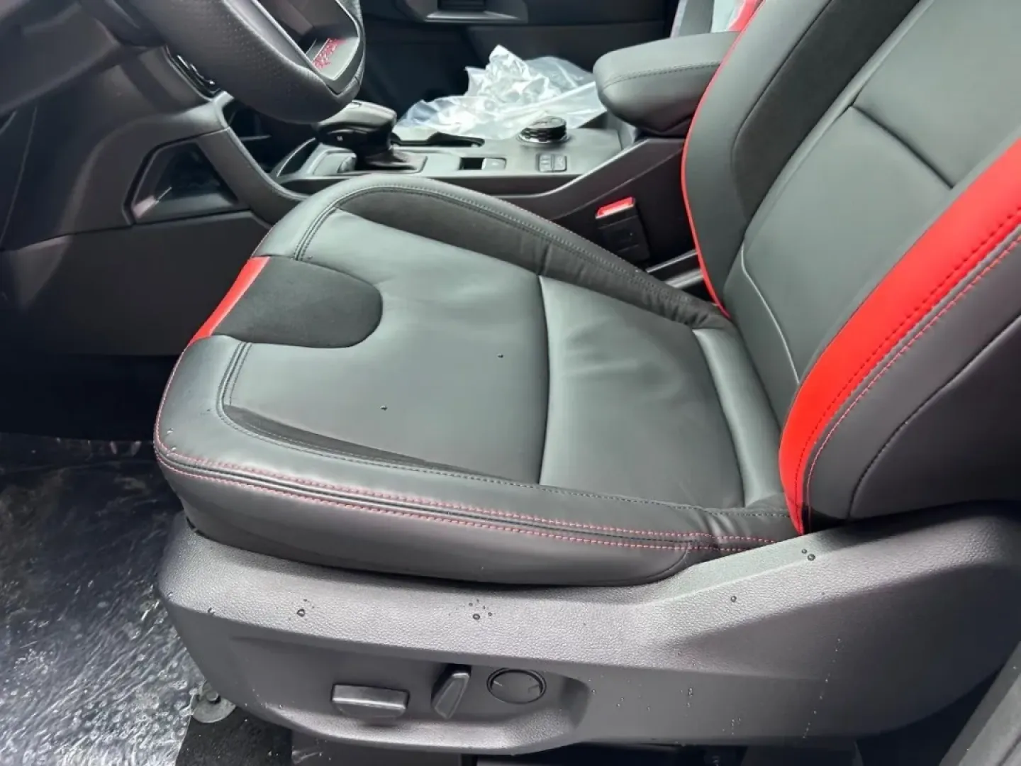 2025 /Ebony Leather Ford Ranger Raptor (1FTER4LR6SL) with an 3.0L EcoBoost V6 engine, Automatic transmission, located at 141 Commercial Dr, Fredericktown, MO, 63645, (573) 783-6432, 37.570087, -90.320648 - **Unleash Your Adventurous Spirit with the 2025 Ford Ranger Raptor!**<br /> <br /> Are you ready for your next great adventure? Whether you're heading to the rugged trails of the Mark Twain National Forest or simply need a reliable truck for everyday commuting in Fredericktown, the 2025 Ford Ranger - Photo#16