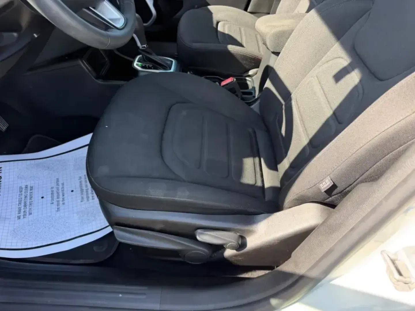 2020 /Black Cloth Jeep Renegade Latitude (ZACNJABB9LP) with an 2.4L I4 ZERO EVAP M-AIR engine, Automatic transmission, located at 970 Woodlawn Dr., Farmington, MO, 63640, (573) 431-7800, 37.825642, -90.468674 - Whether you're tackling a daily commute from Farmington to St. Louis, planning weekend getaways to Elephant Rocks State Park, or simply want a nimble SUV for errands around town, this 2020 Jeep Renegade Latitude is built for real-life Missouri driving. With its easy-to-park footprint, confident ride - Photo#19