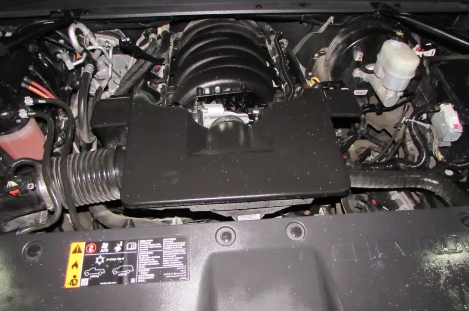 2019 /Jet Black/Dark Ash Leather Chevrolet Suburban LT (1GNSKHKC8KR) with an Other engine, Automatic transmission, located at 12836 Highway 21, De Soto, MO, 63020, (636) 337-7777, 38.151867, -90.575615 - ### Unleash Adventure with the 2019 Chevrolet Suburban - Perfect for Your Family Road Trips!<br /> <br /> Are you seeking the ultimate family vehicle that combines spaciousness, comfort, and capability? Look no further! The 2019 Chevrolet Suburban available at Pettus Ford De Soto is designed to elev - Photo#8