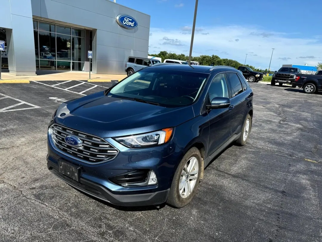 photo of 2019 Ford Edge SEL