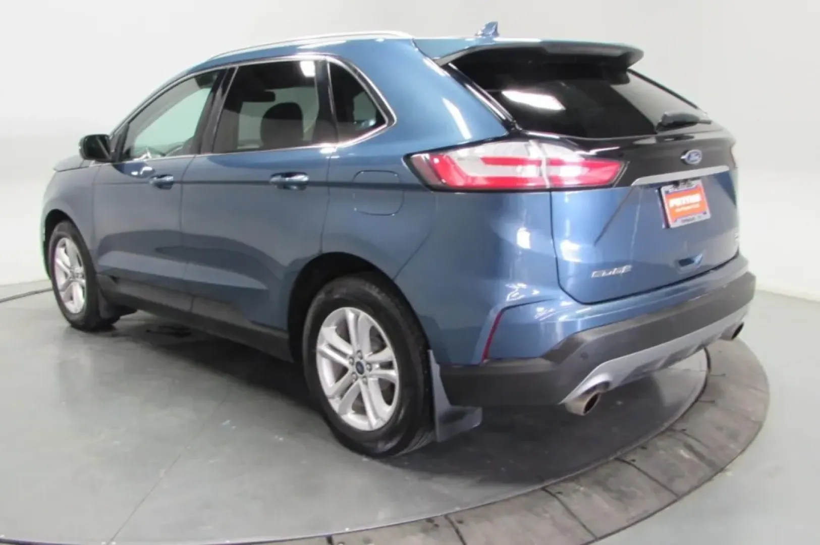 2019 /Ebony Leather Ford Edge SEL (2FMPK3J90KB) with an Other engine, Automatic transmission, located at 12836 Highway 21, De Soto, MO, 63020, (636) 337-7777, 38.151867, -90.575615 - **Explore New Adventures in a 2019 Ford Edge Perfect for Your Lifestyle!**<br /> <br /> Are you ready to elevate your everyday driving experience? Whether you're navigating through bustling city streets, embarking on a weekend getaway, or shuttling your family to school events, the 2019 Ford Edge i - Photo#5