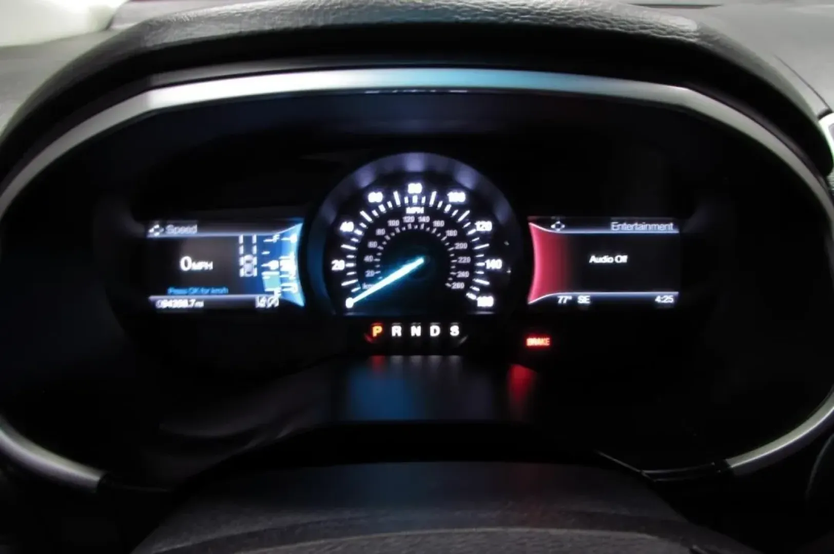 2019 /Ebony Leather Ford Edge SEL (2FMPK3J90KB) with an Other engine, Automatic transmission, located at 12836 Highway 21, De Soto, MO, 63020, (636) 337-7777, 38.151867, -90.575615 - **Explore New Adventures in a 2019 Ford Edge Perfect for Your Lifestyle!**<br /> <br /> Are you ready to elevate your everyday driving experience? Whether you're navigating through bustling city streets, embarking on a weekend getaway, or shuttling your family to school events, the 2019 Ford Edge i - Photo#17