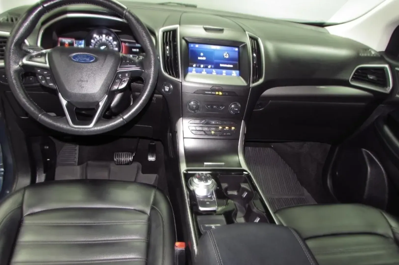 2019 /Ebony Leather Ford Edge SEL (2FMPK3J90KB) with an Other engine, Automatic transmission, located at 12836 Highway 21, De Soto, MO, 63020, (636) 337-7777, 38.151867, -90.575615 - **Explore New Adventures in a 2019 Ford Edge Perfect for Your Lifestyle!**<br /> <br /> Are you ready to elevate your everyday driving experience? Whether you're navigating through bustling city streets, embarking on a weekend getaway, or shuttling your family to school events, the 2019 Ford Edge i - Photo#23