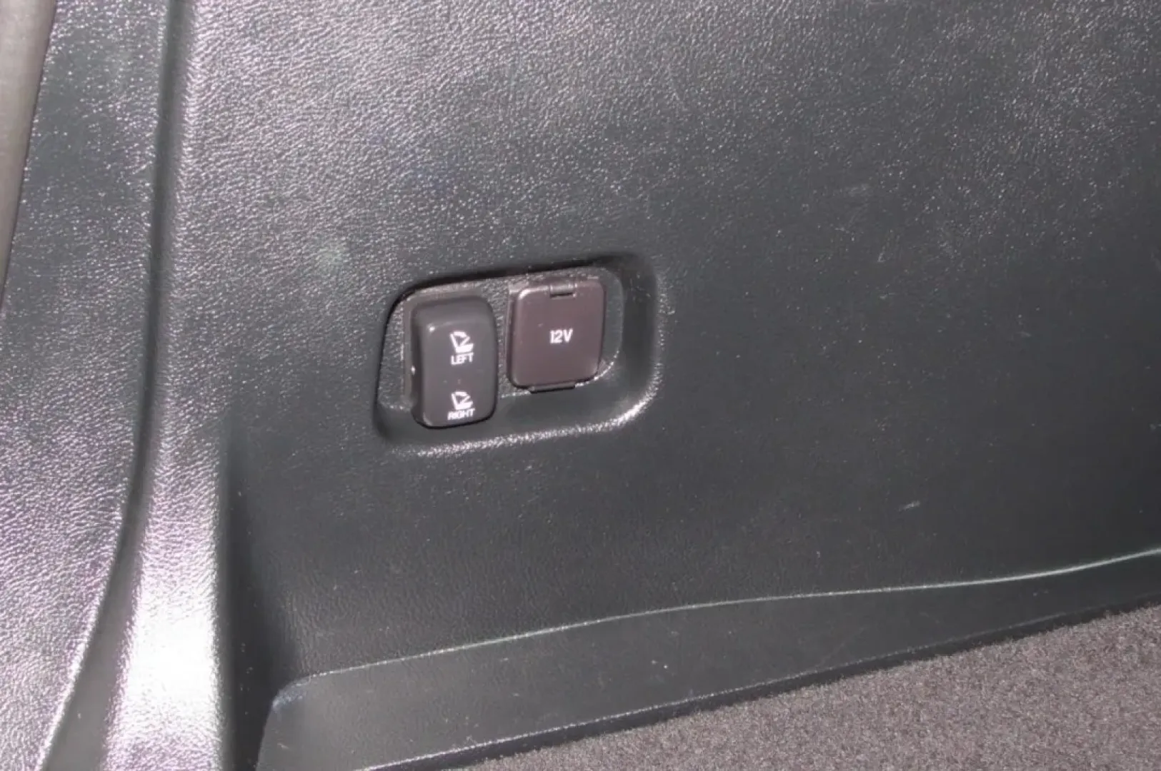2019 /Ebony Leather Ford Edge SEL (2FMPK3J90KB) with an Other engine, Automatic transmission, located at 12836 Highway 21, De Soto, MO, 63020, (636) 337-7777, 38.151867, -90.575615 - **Explore New Adventures in a 2019 Ford Edge Perfect for Your Lifestyle!**<br /> <br /> Are you ready to elevate your everyday driving experience? Whether you're navigating through bustling city streets, embarking on a weekend getaway, or shuttling your family to school events, the 2019 Ford Edge i - Photo#29