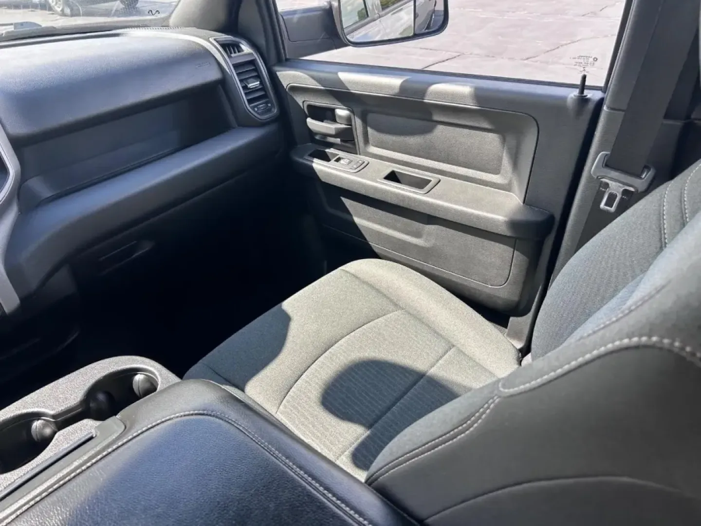 2022 /Diesel Gray/Black Cloth Ram 2500 Tradesman (3C6UR5CJ3NG) with an 6.4L V8 Heavy Duty HEMI MDS engine, located at 970 Woodlawn Dr., Farmington, MO, 63640, (573) 431-7800, 37.825642, -90.468674 - Experience the thrill of adventure and heavy-duty capability with this 2022 Ram 2500 4WD Tradesman Crew Cab, perfect for anyone seeking a robust vehicle that excels in both work and play. Whether you're hauling gear for a weekend getaway, towing a trailer for your next family trip, or navigating the - Photo#16