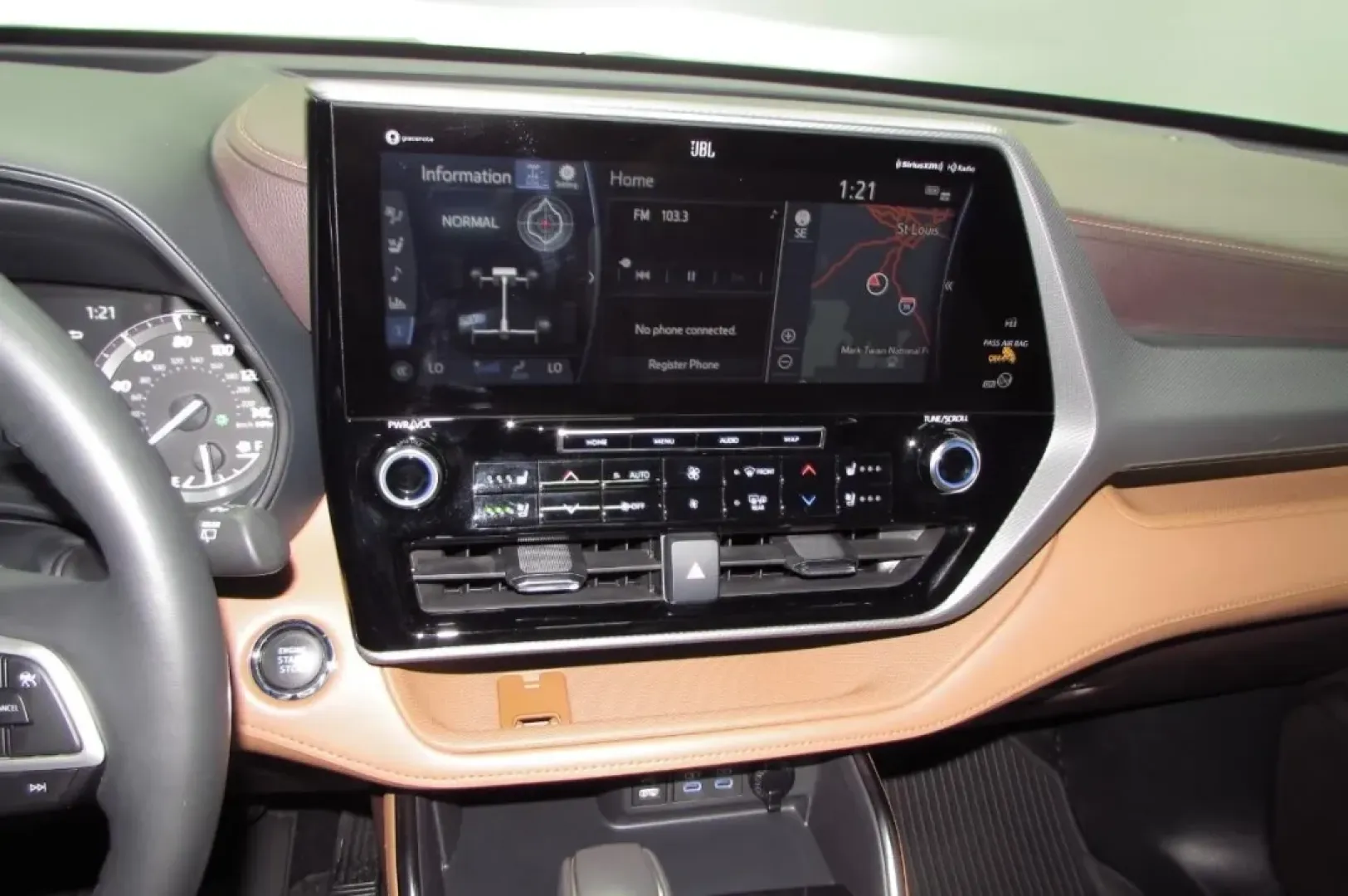 2022 /Glazed Caramel Leather Toyota Highlander Platinum (5TDFZRBH5NS) with an Other engine, Automatic transmission, located at 12830 Highway 21, De Soto, MO, 63020, (636) 337-7777, 38.153099, -90.573624 - **Discover Adventure with the 2022 Toyota Highlander Platinum! Perfect for Family Road Trips and Daily Commuting** <br /> <br /> Are you in search of a versatile SUV that can seamlessly transition from school drop-offs to weekend getaways? Look no further! The 2022 Toyota Highlander Platinum, availa - Photo#12