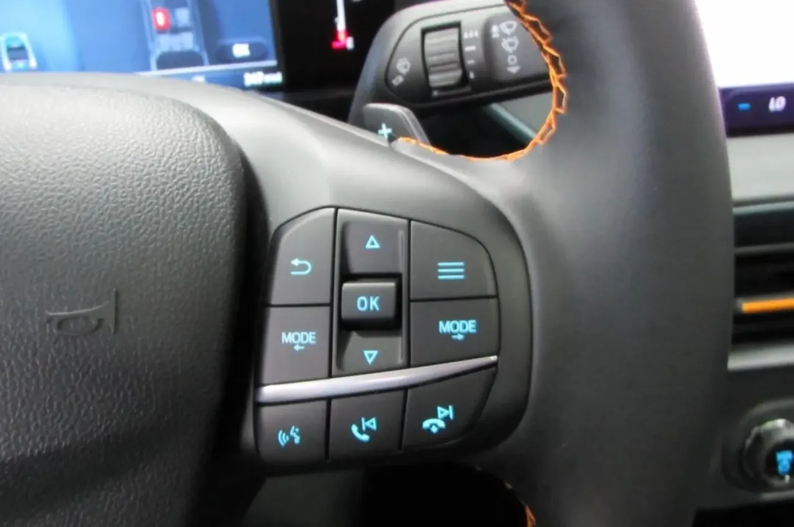 2025 /Black Onyx Ford Maverick Tremor (3FTTW8NA6SR) with an 2.0L EcoBoost engine, Automatic transmission, located at 12836 Highway 21, De Soto, MO, 63020, (636) 337-7777, 38.151867, -90.575615 - **Discover Adventure and Versatility with the 2025 Ford Maverick Tremor at Pettus Ford De Soto**<br /> <br /> Are you ready to elevate your lifestyle? Whether you're a growing family, an outdoor enthusiast, or someone who needs a reliable vehicle for daily commutes, the 2025 Ford Maverick Tremor is - Photo#19