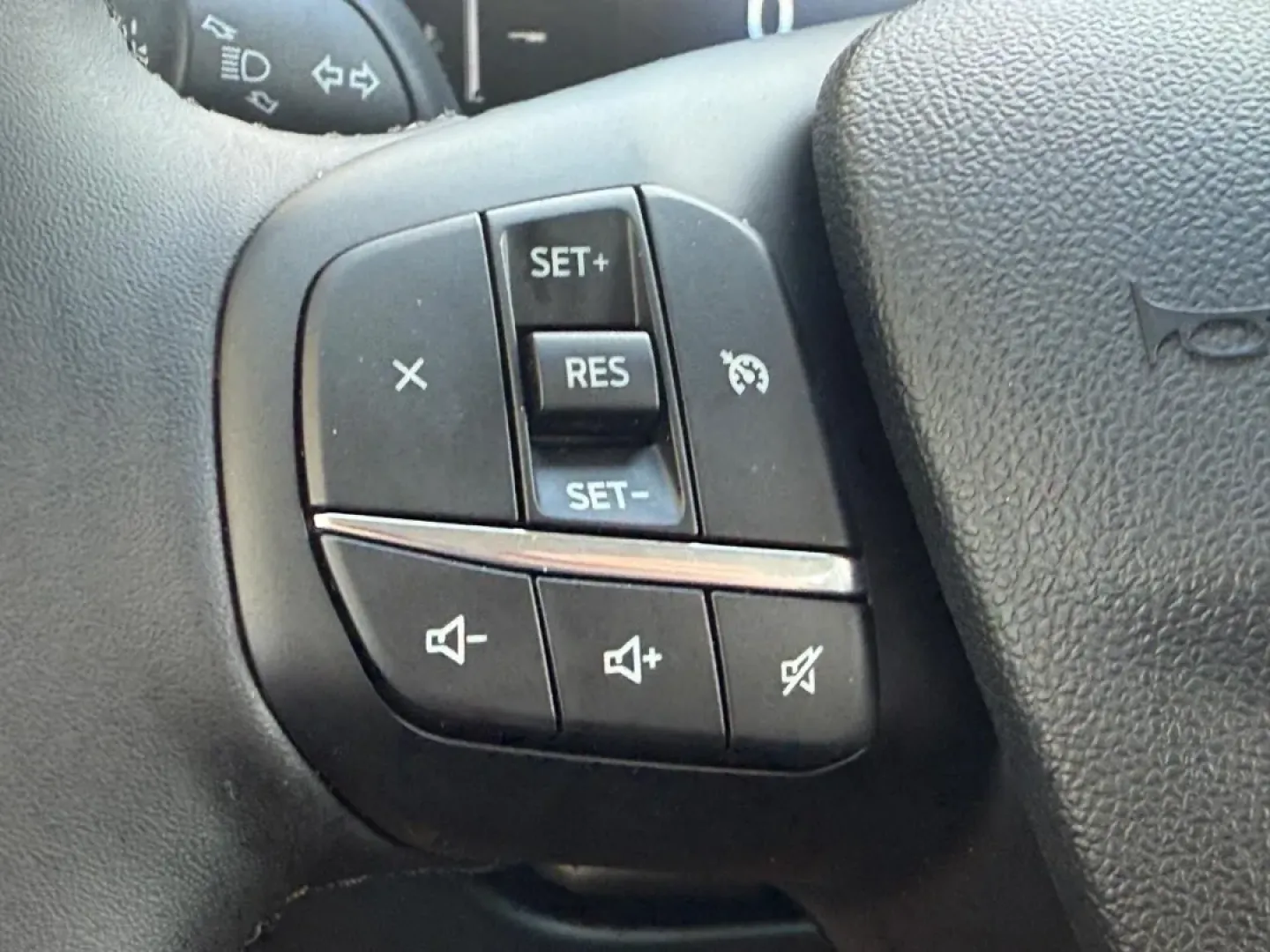 2025 /Navy Pier/Aspen Gray Cloth Ford Maverick XLT (3FTTW8JA1SR) with an 2.0L engine, Automatic transmission, located at 141 Commercial Dr, Fredericktown, MO, 63645, (573) 783-6432, 37.570087, -90.320648 - **Embrace the Adventure: 2025 Ford Maverick XLT at Pettus Ford Fredericktown**<br /> <br /> Are you ready to elevate your lifestyle with a vehicle that blends utility, comfort, and style? Look no further than this stunning 2025 Ford Maverick XLT, perfect for anyone from the weekend warrior to the da - Photo#8