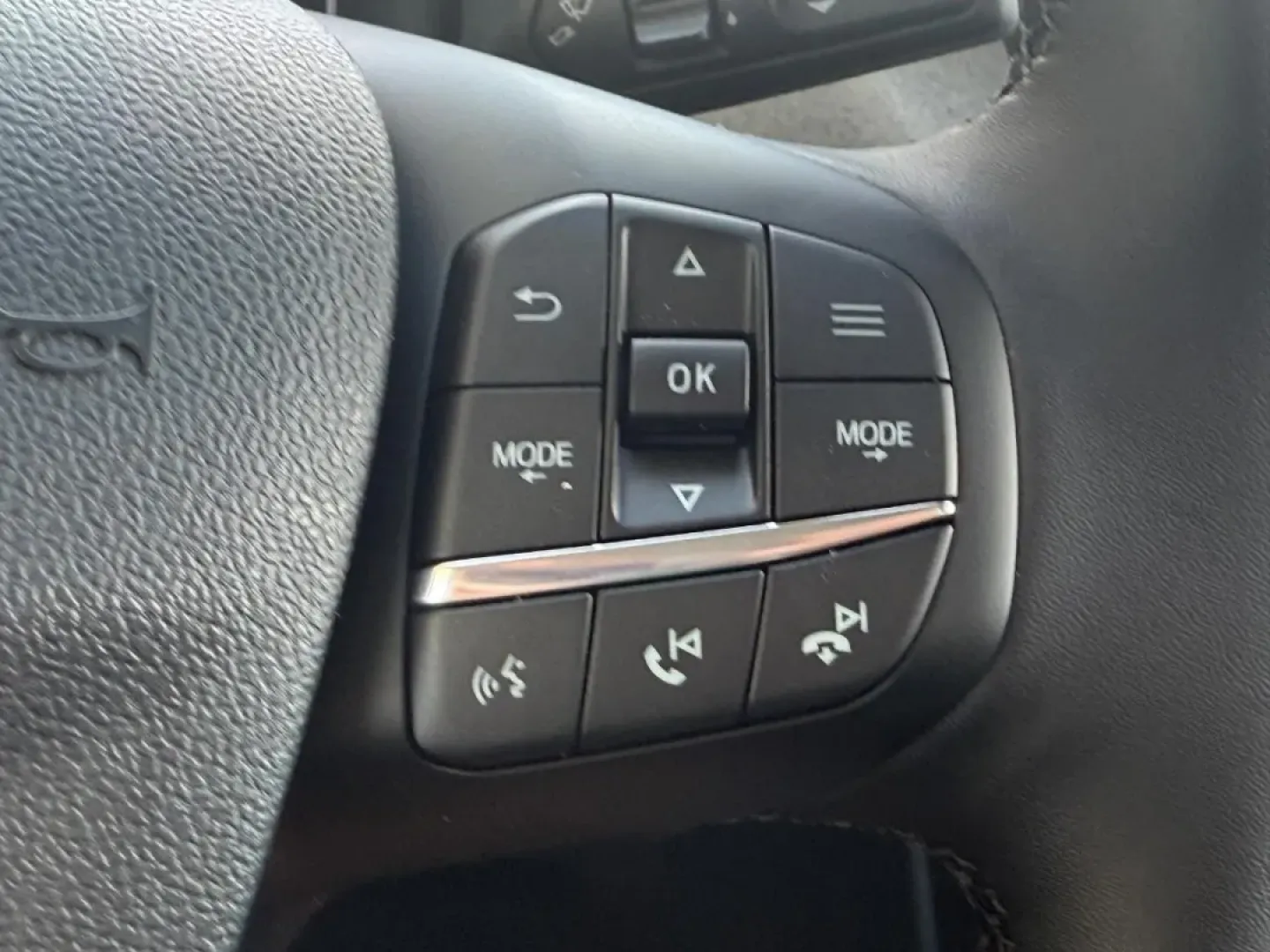 2025 /Navy Pier/Aspen Gray Cloth Ford Maverick XLT (3FTTW8JA1SR) with an 2.0L engine, Automatic transmission, located at 141 Commercial Dr, Fredericktown, MO, 63645, (573) 783-6432, 37.570087, -90.320648 - **Embrace the Adventure: 2025 Ford Maverick XLT at Pettus Ford Fredericktown**<br /> <br /> Are you ready to elevate your lifestyle with a vehicle that blends utility, comfort, and style? Look no further than this stunning 2025 Ford Maverick XLT, perfect for anyone from the weekend warrior to the da - Photo#9