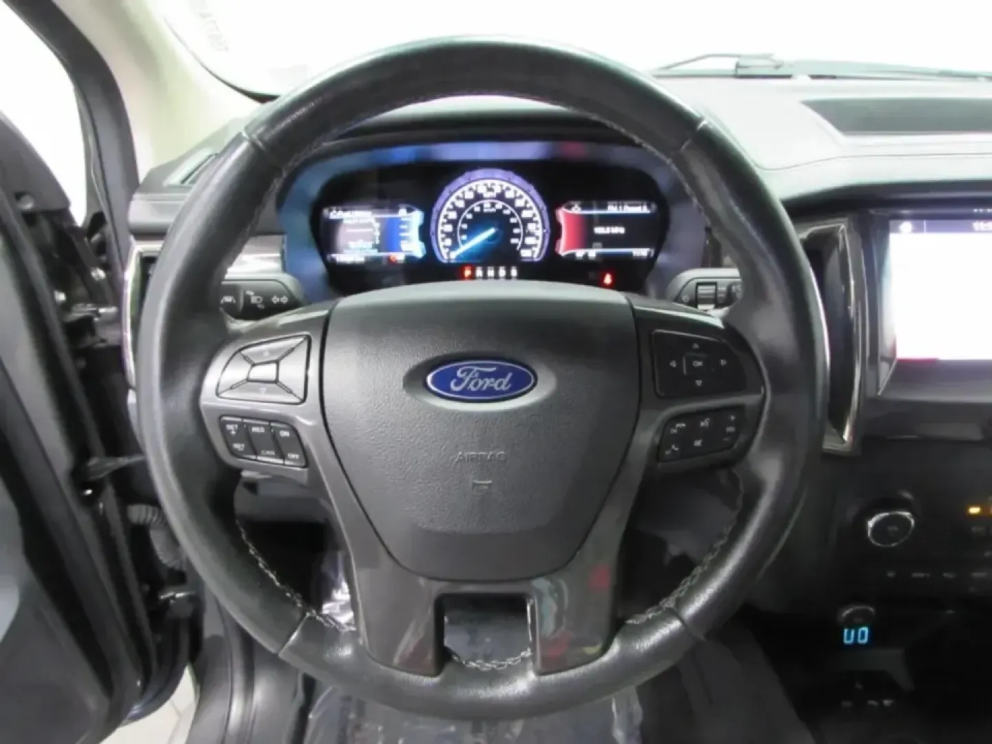 2019 /Medium Stone Ford Ranger Lariat (1FTER4FHXKL) with an 2.3L L4 DOHC 16V engine, Automatic transmission, located at 12836 Highway 21, De Soto, MO, 63020, (636) 337-7777, 38.151867, -90.575615 - Whether your weekends revolve around hauling gear to Washington State Park, towing a small trailer to a campsite, or simply making the daily commute on MO-21 feel more confident in any season, this **2019 Ford Ranger XL SuperCrew 4WD** is built for real-life Missouri miles. With a roomy crew cab for - Photo#22