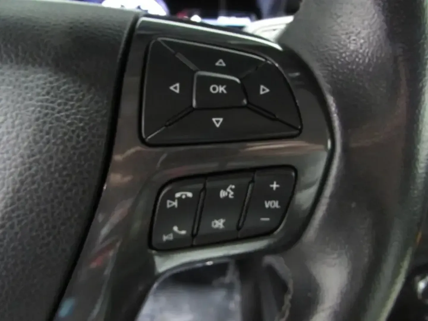 2019 /Medium Stone Ford Ranger Lariat (1FTER4FHXKL) with an 2.3L L4 DOHC 16V engine, Automatic transmission, located at 12836 Highway 21, De Soto, MO, 63020, (636) 337-7777, 38.151867, -90.575615 - Whether your weekends revolve around hauling gear to Washington State Park, towing a small trailer to a campsite, or simply making the daily commute on MO-21 feel more confident in any season, this **2019 Ford Ranger XL SuperCrew 4WD** is built for real-life Missouri miles. With a roomy crew cab for - Photo#24