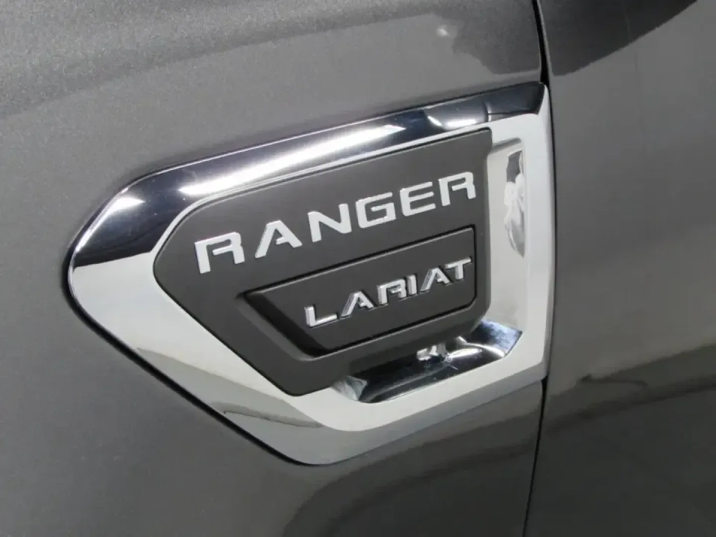 2019 /Medium Stone Ford Ranger Lariat (1FTER4FHXKL) with an 2.3L L4 DOHC 16V engine, Automatic transmission, located at 12836 Highway 21, De Soto, MO, 63020, (636) 337-7777, 38.151867, -90.575615 - Whether your weekends revolve around hauling gear to Washington State Park, towing a small trailer to a campsite, or simply making the daily commute on MO-21 feel more confident in any season, this **2019 Ford Ranger XL SuperCrew 4WD** is built for real-life Missouri miles. With a roomy crew cab for - Photo#31